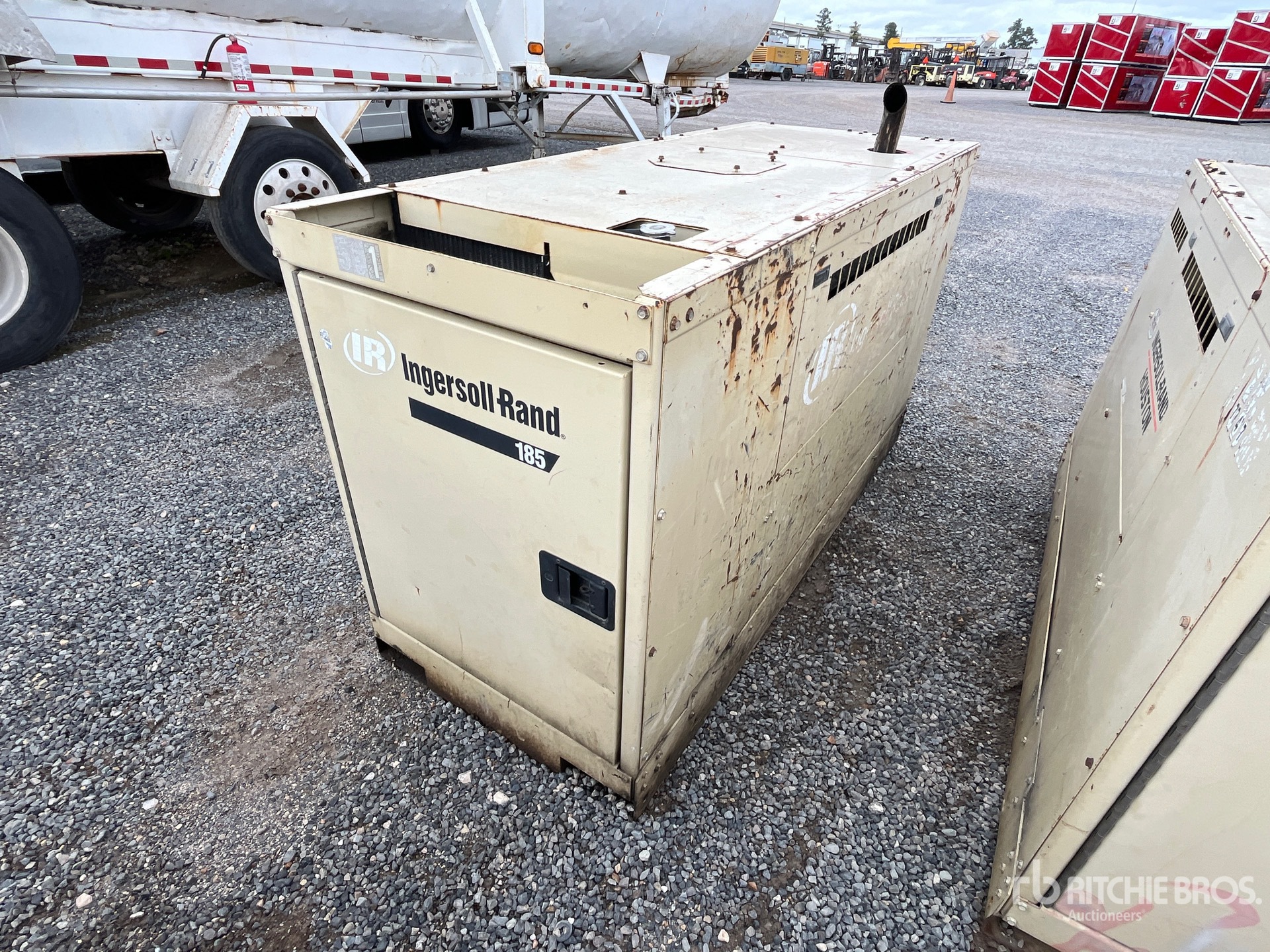 General Appearance with Bild, Ecke vorne rechts