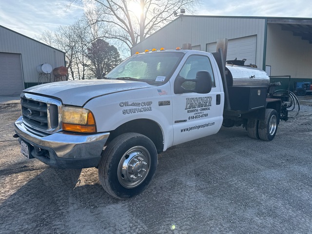 1999 Ford F550XL 4x2 Asphalt Distributor Truck