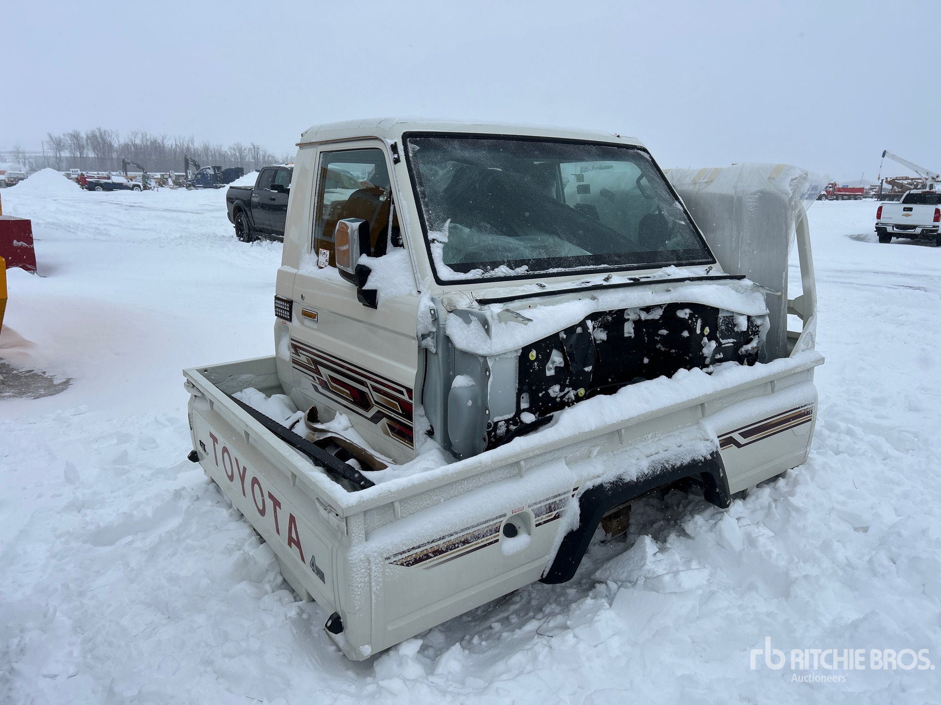 General Appearance with Picture, Right Front Corner