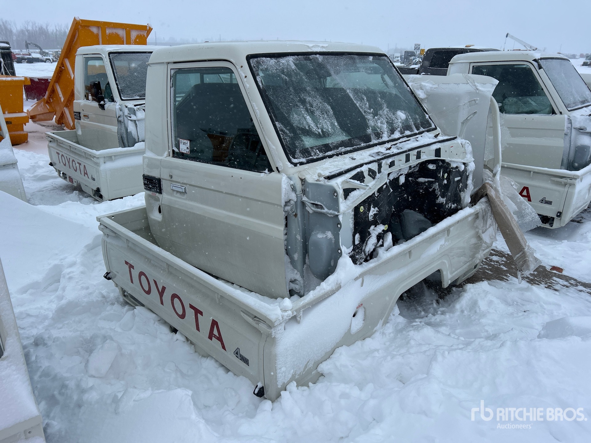 General Appearance with Picture, Right Rear Corner