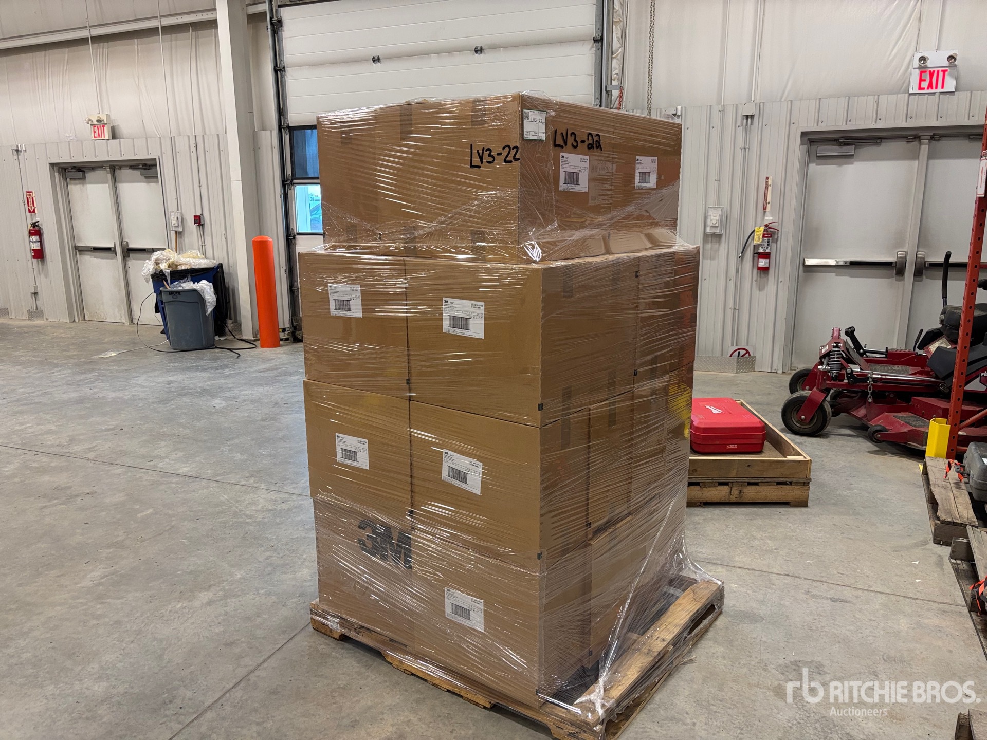 General Appearance with Bild, Ecke vorne links