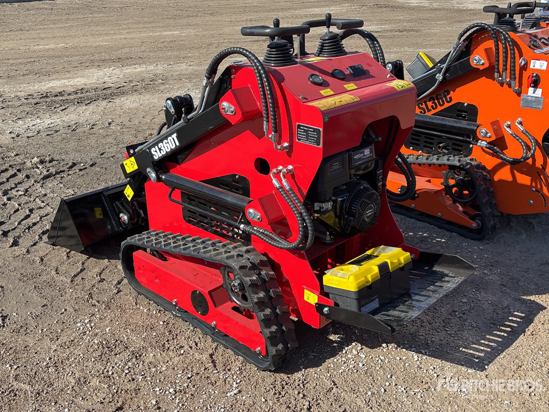 General Appearance with Foto, angolo posteriore sinistro