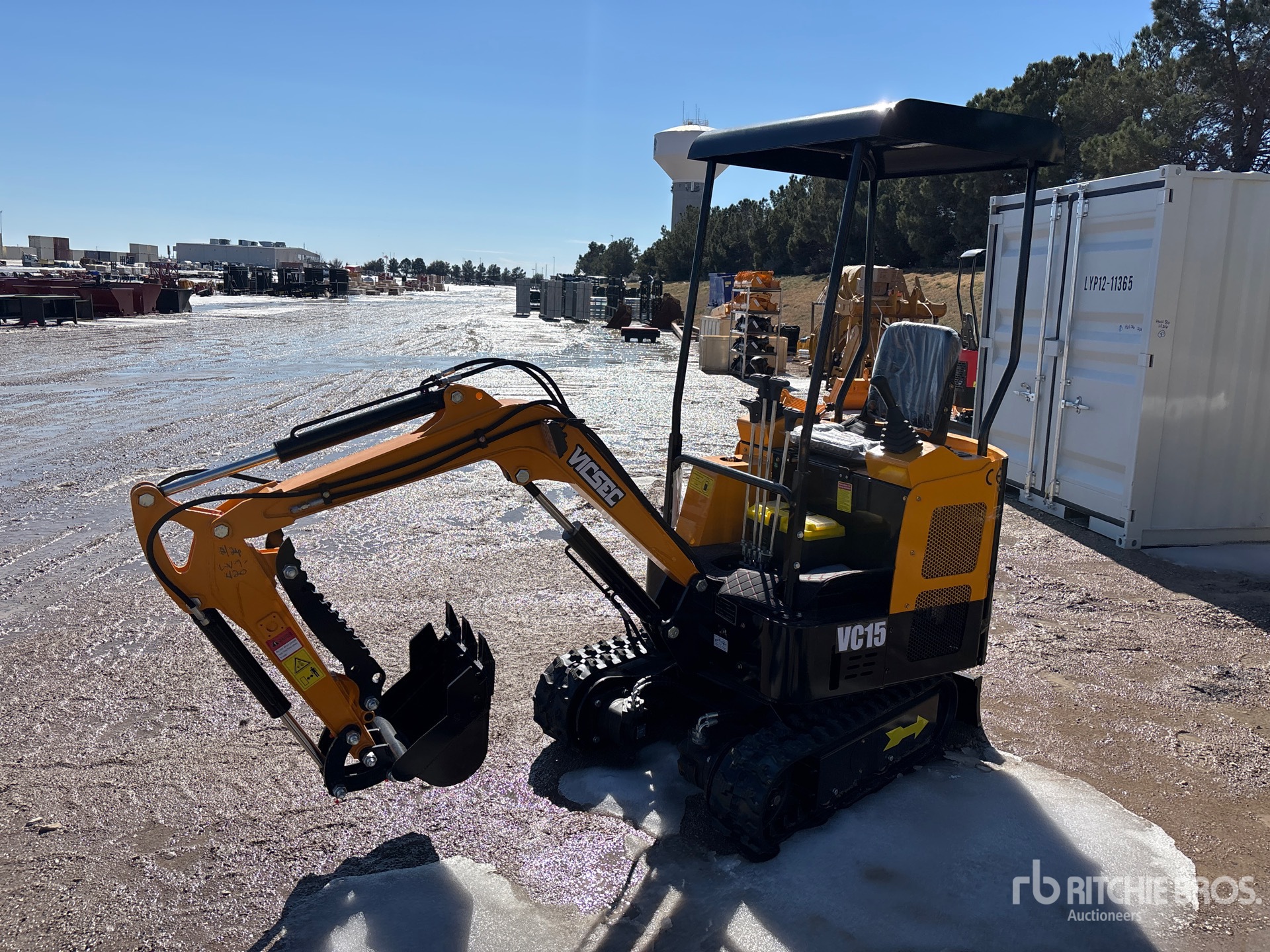 General Appearance with Picture, Left Front Corner