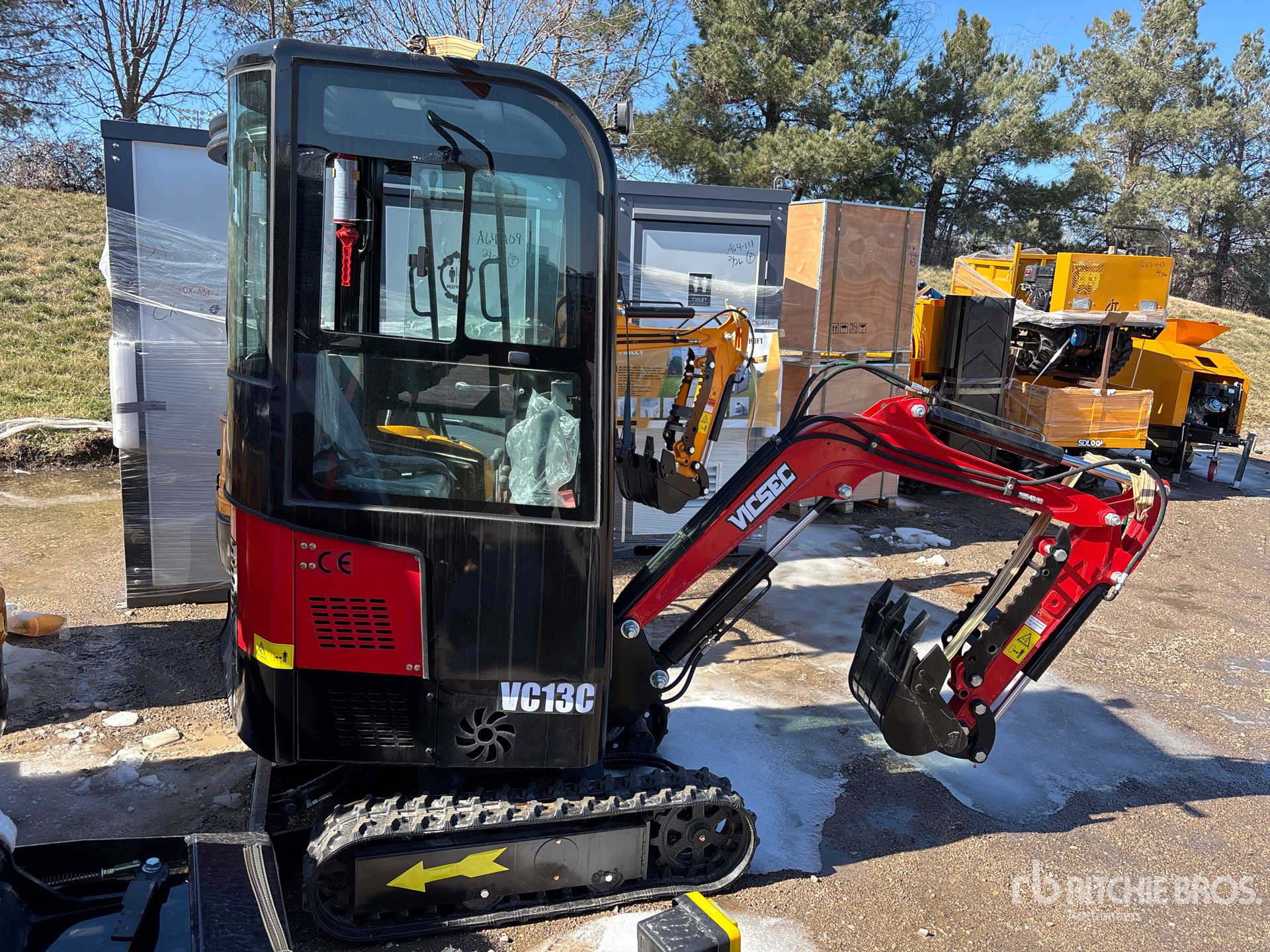 General Appearance with Picture, Right Rear Corner