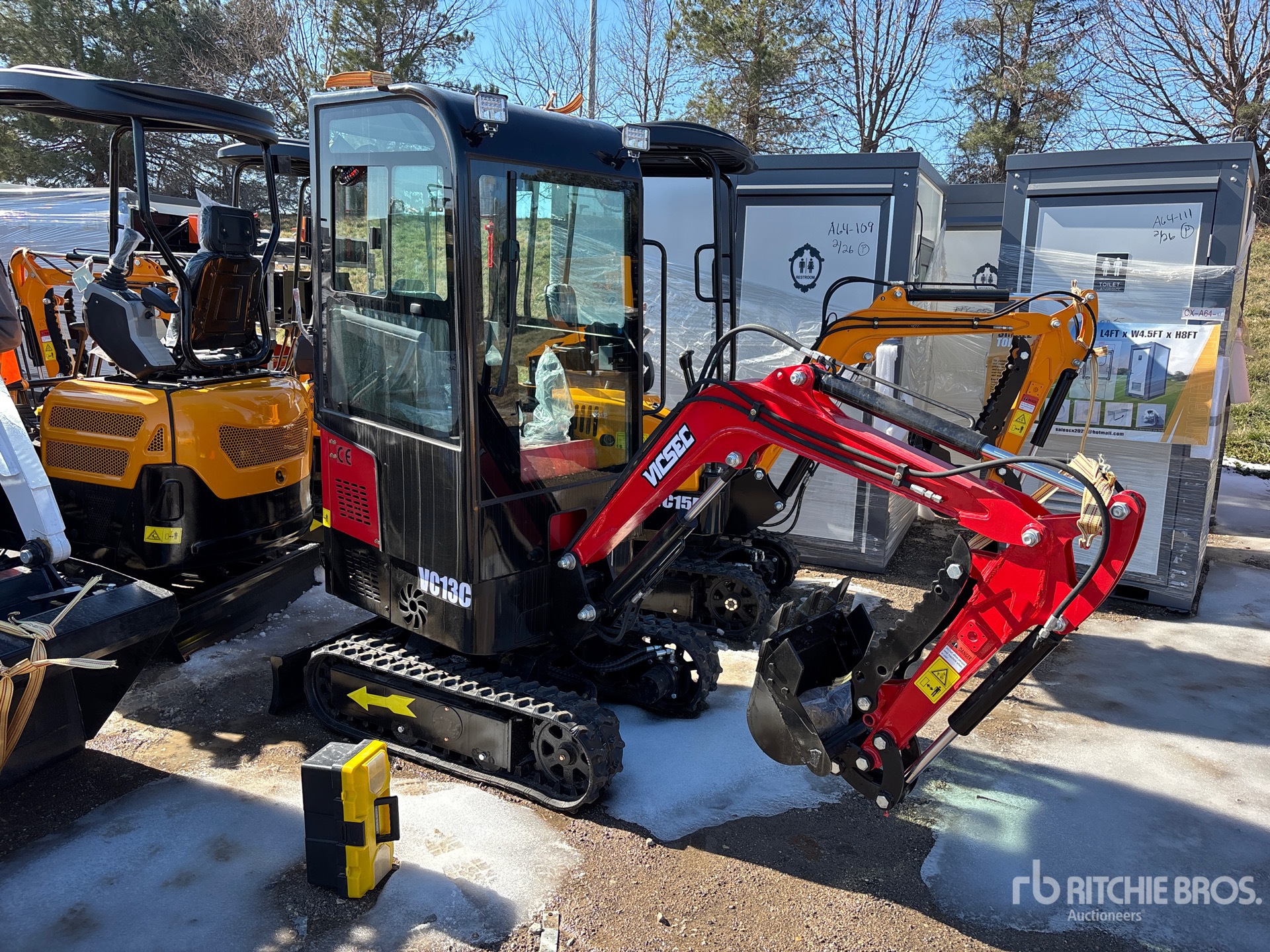 General Appearance with Picture, Right Front Corner