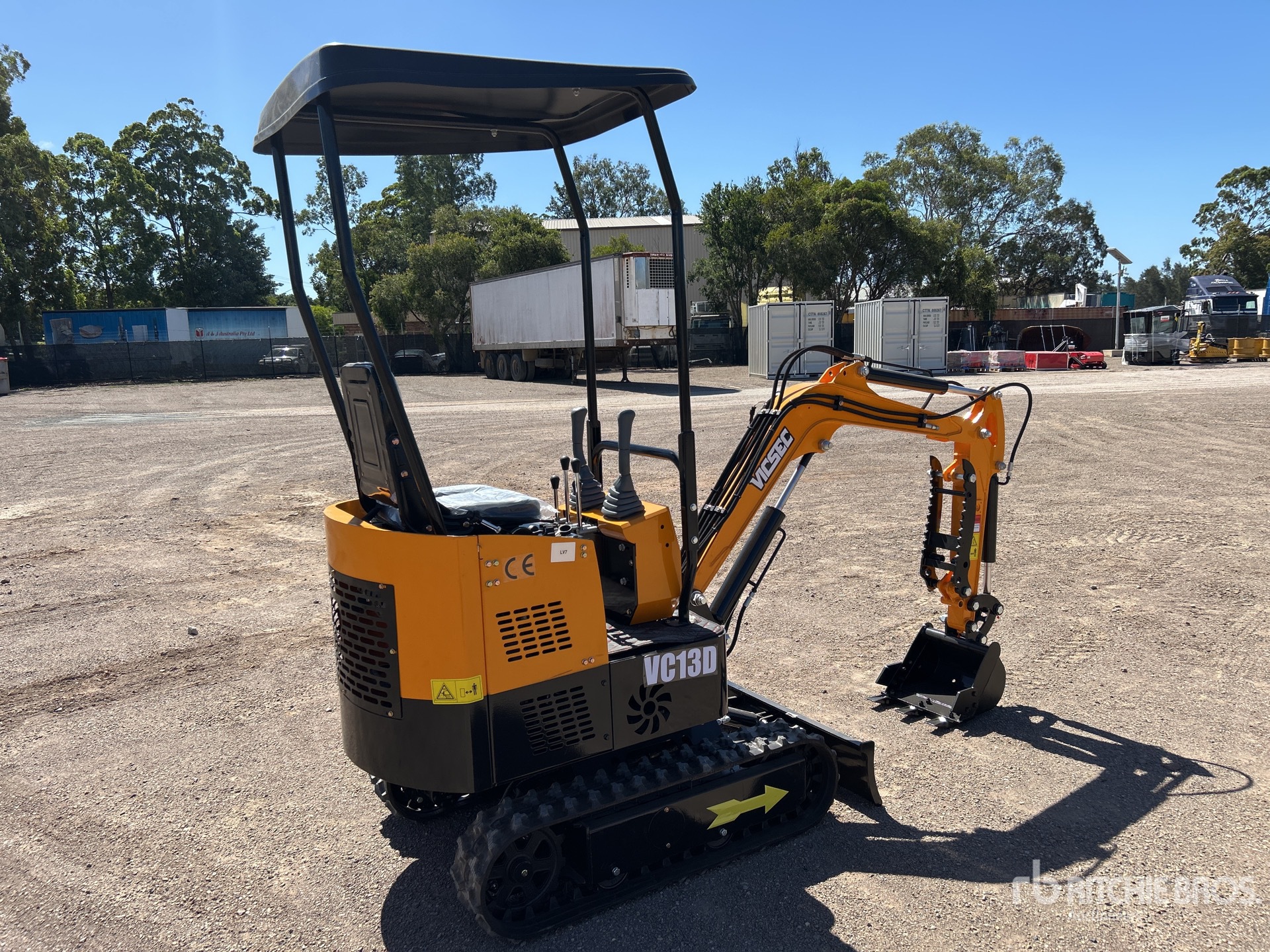 General Appearance with Picture, Right Rear Corner