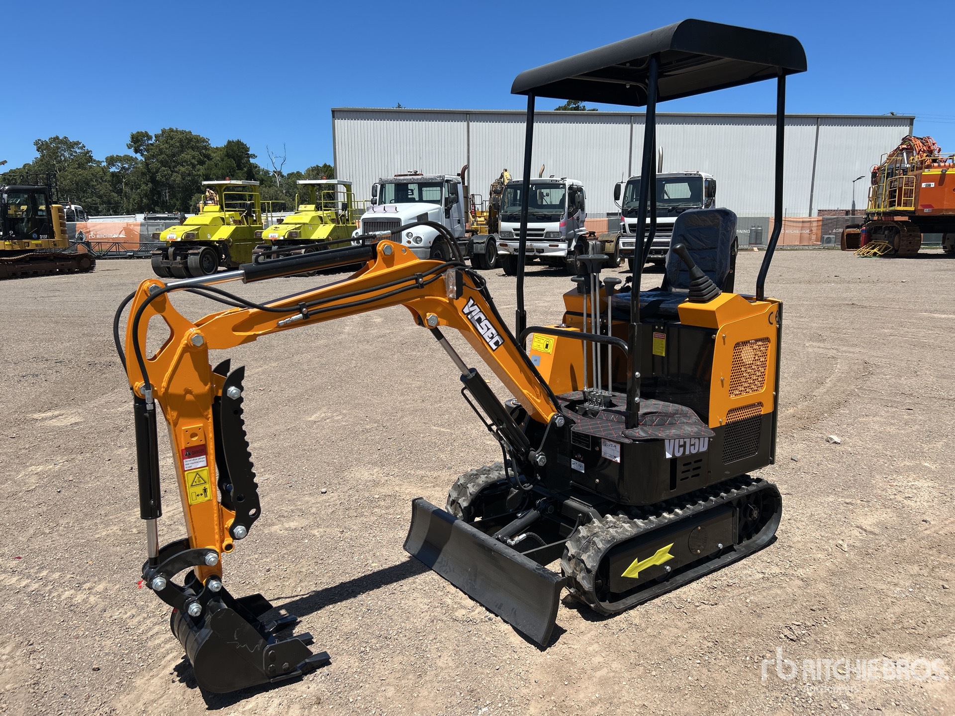 General Appearance with Picture, Left Front Corner