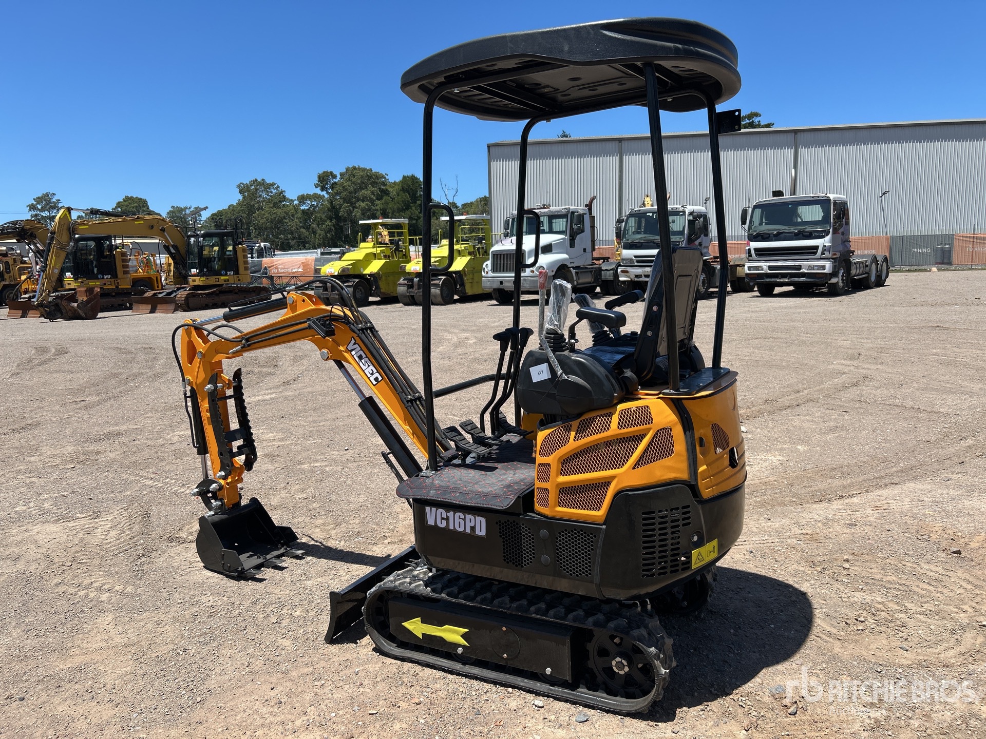 General Appearance with Picture, Left Rear Corner