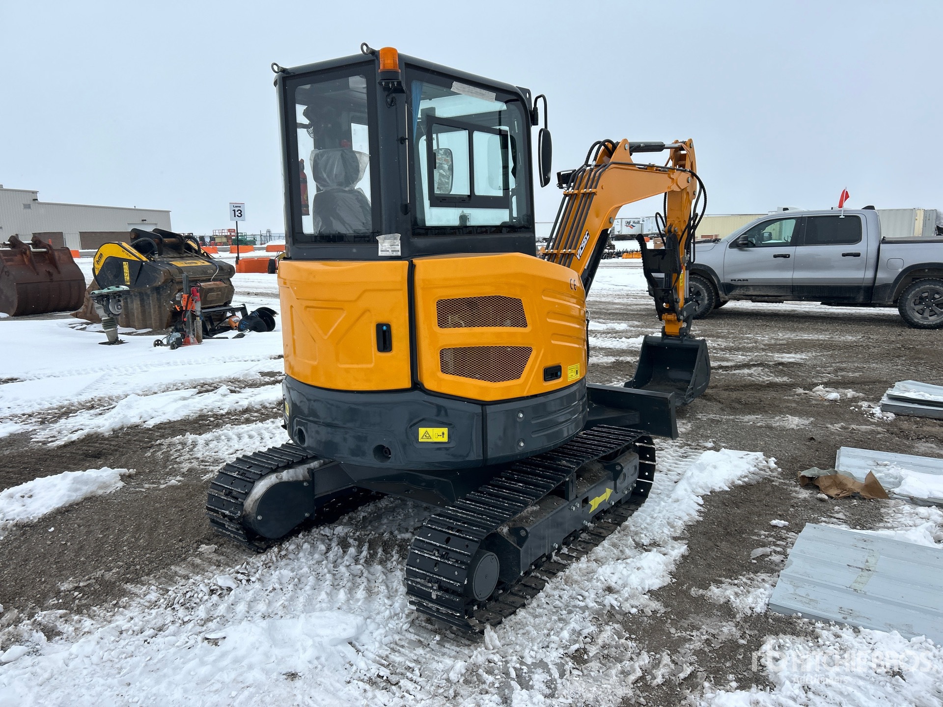 General Appearance with Picture, Right Rear Corner