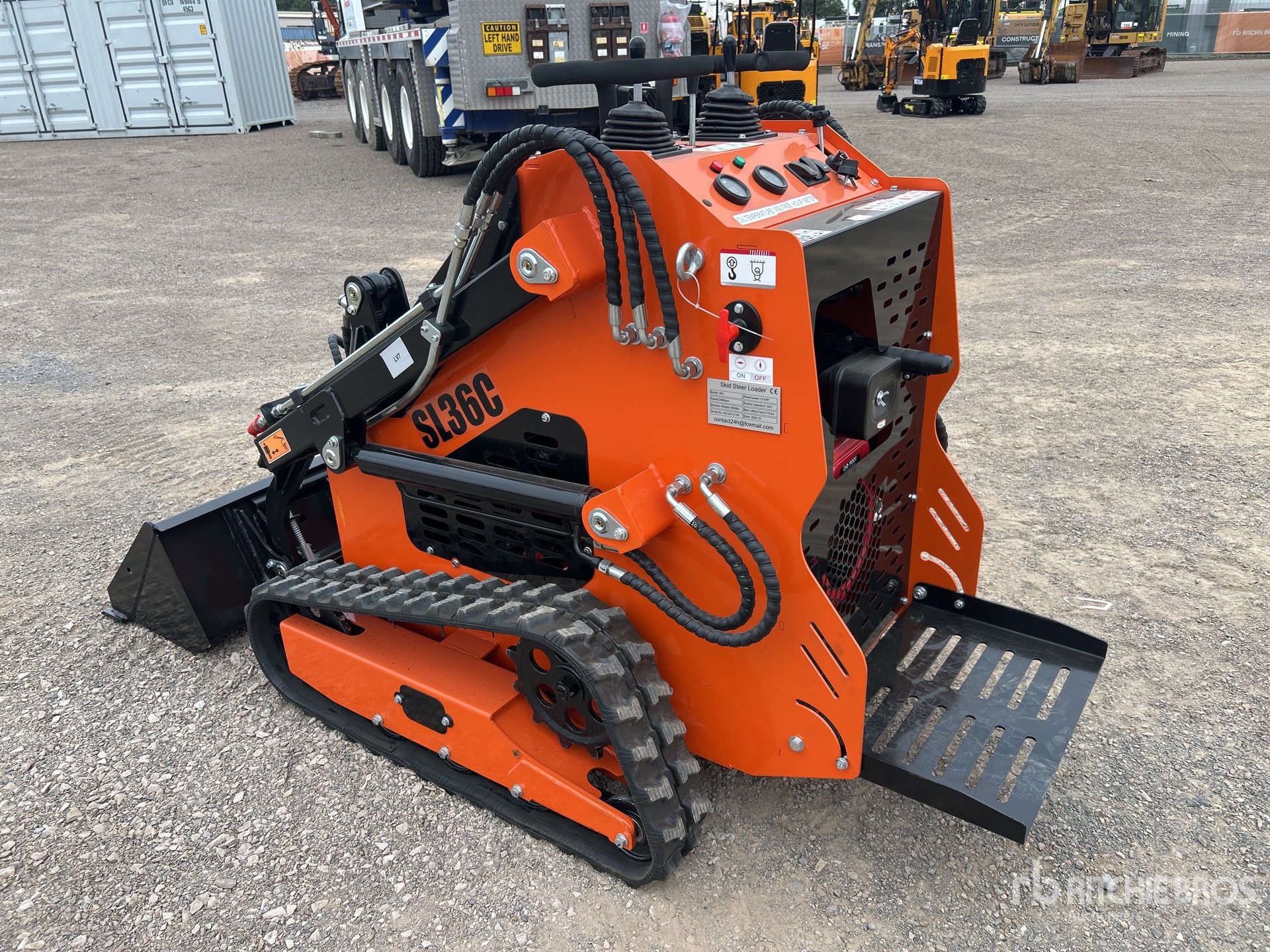 General Appearance with Picture, Left Rear Corner