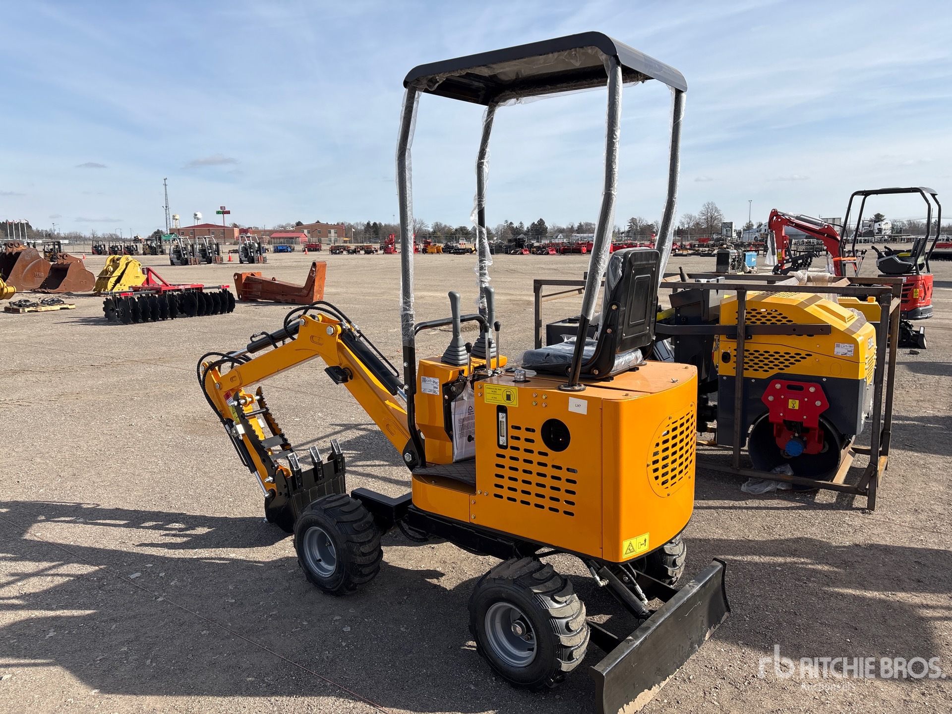 General Appearance with Picture, Left Rear Corner