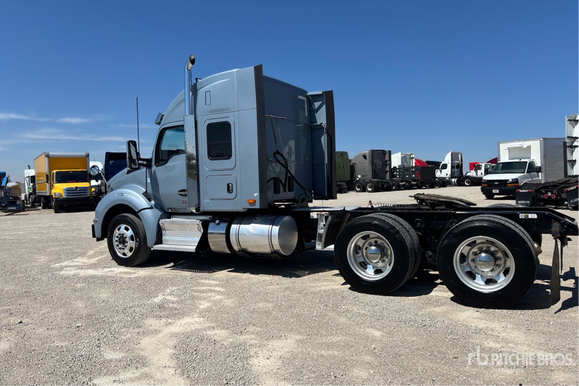 General Appearance with Zdjęcie, lewy dolny róg