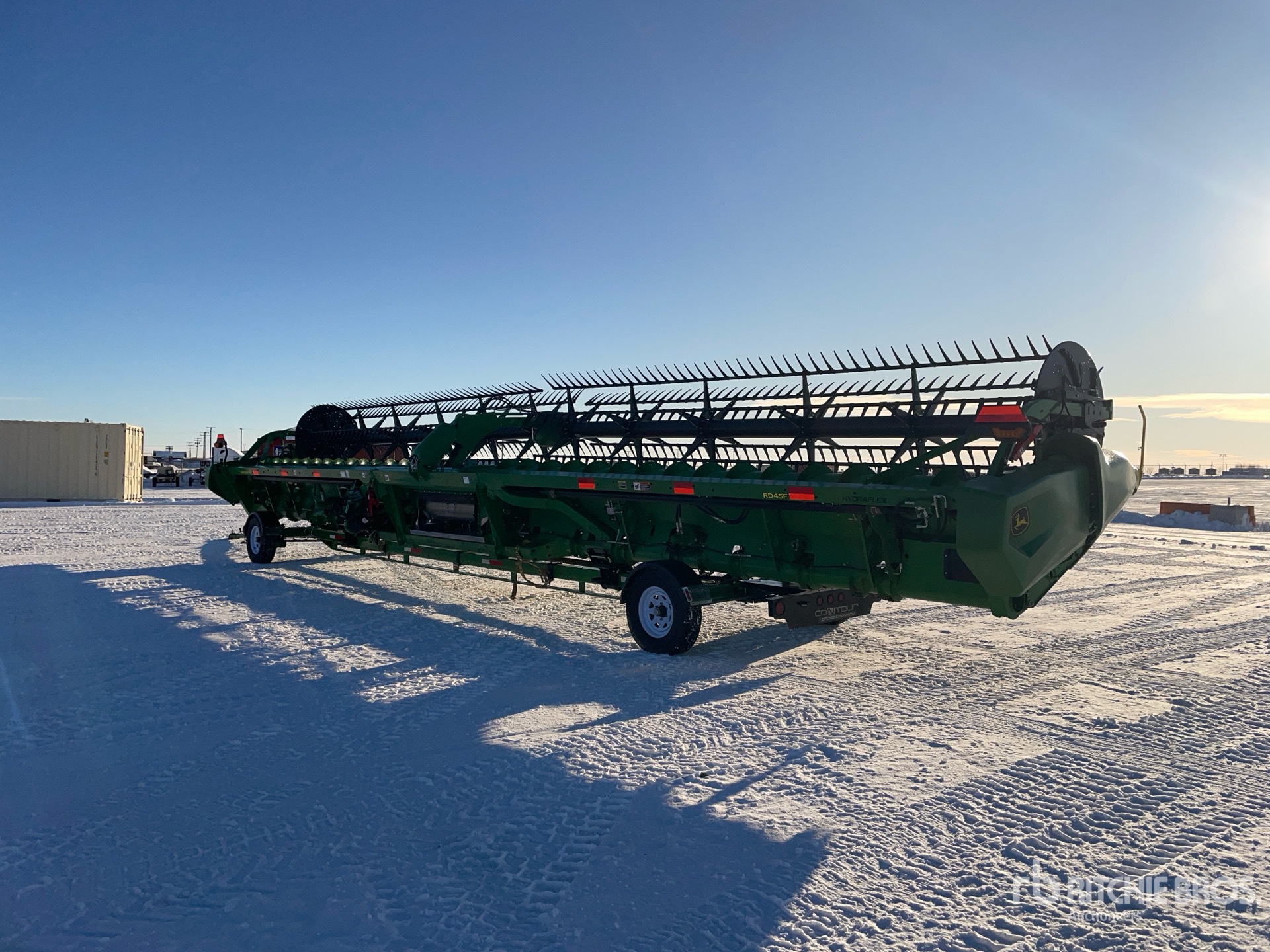 General Appearance with Foto, angolo anteriore sinistro