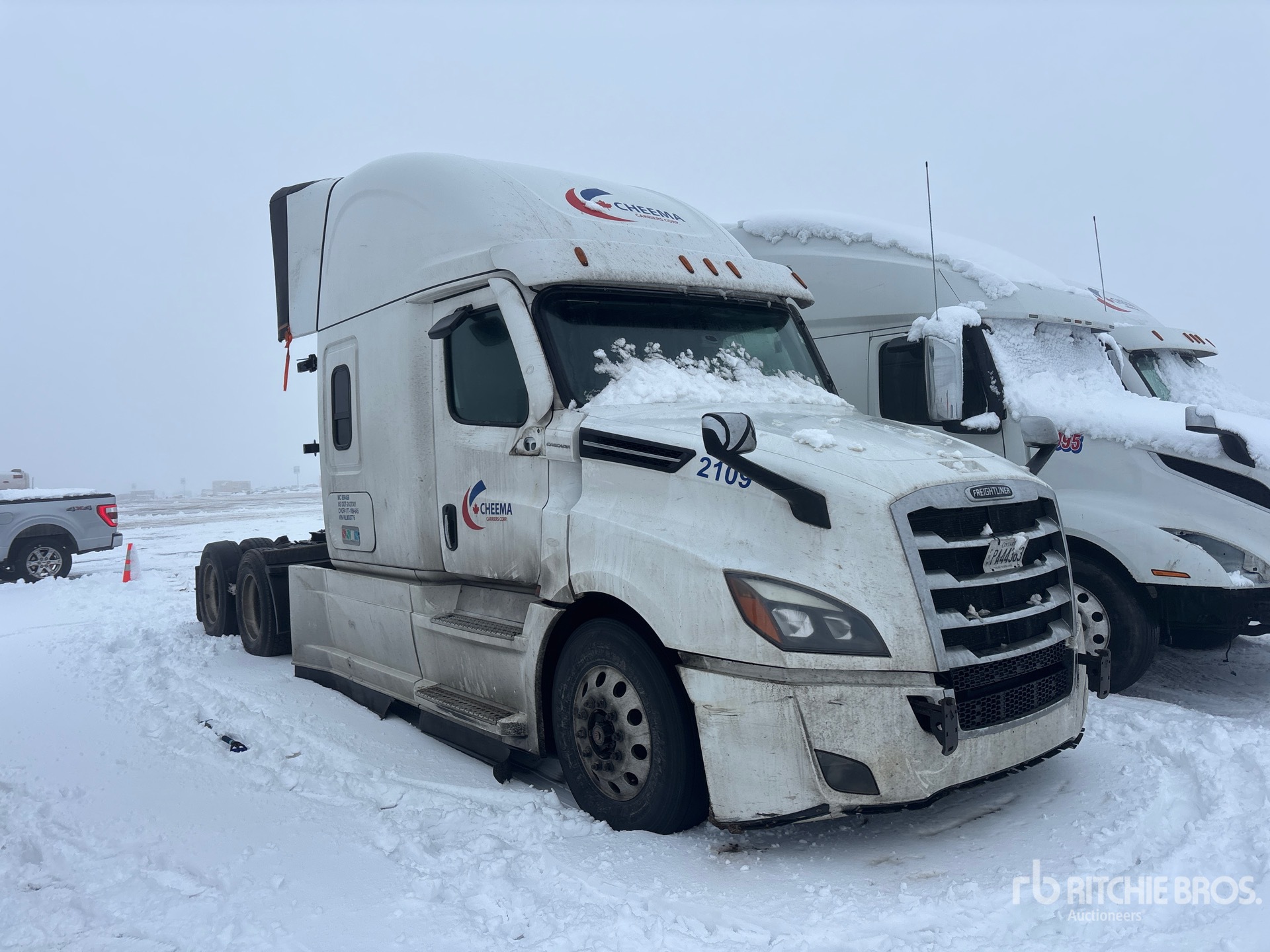 General Appearance with Image, coin avant droit