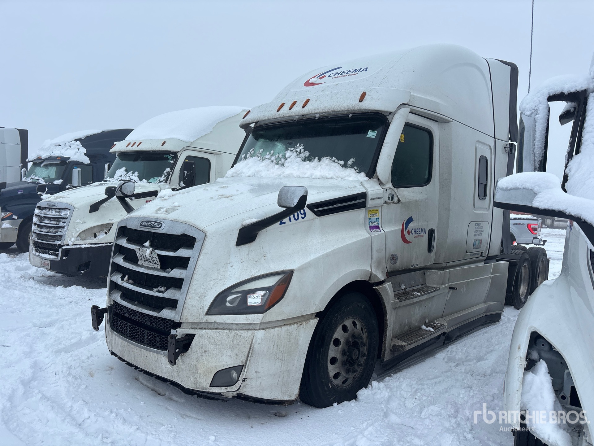 General Appearance with Image, coin avant gauche