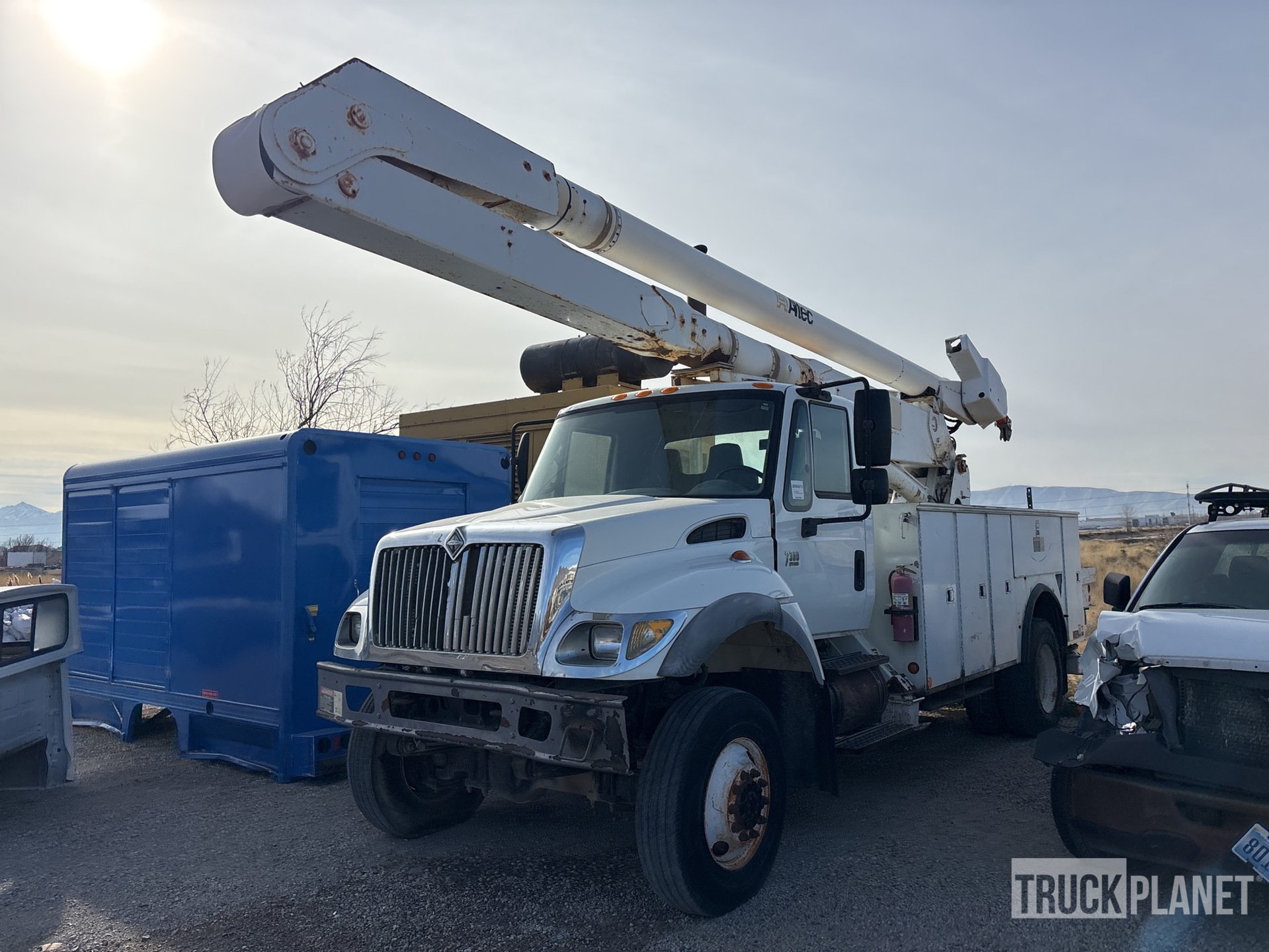 General Appearance with Featured Photo