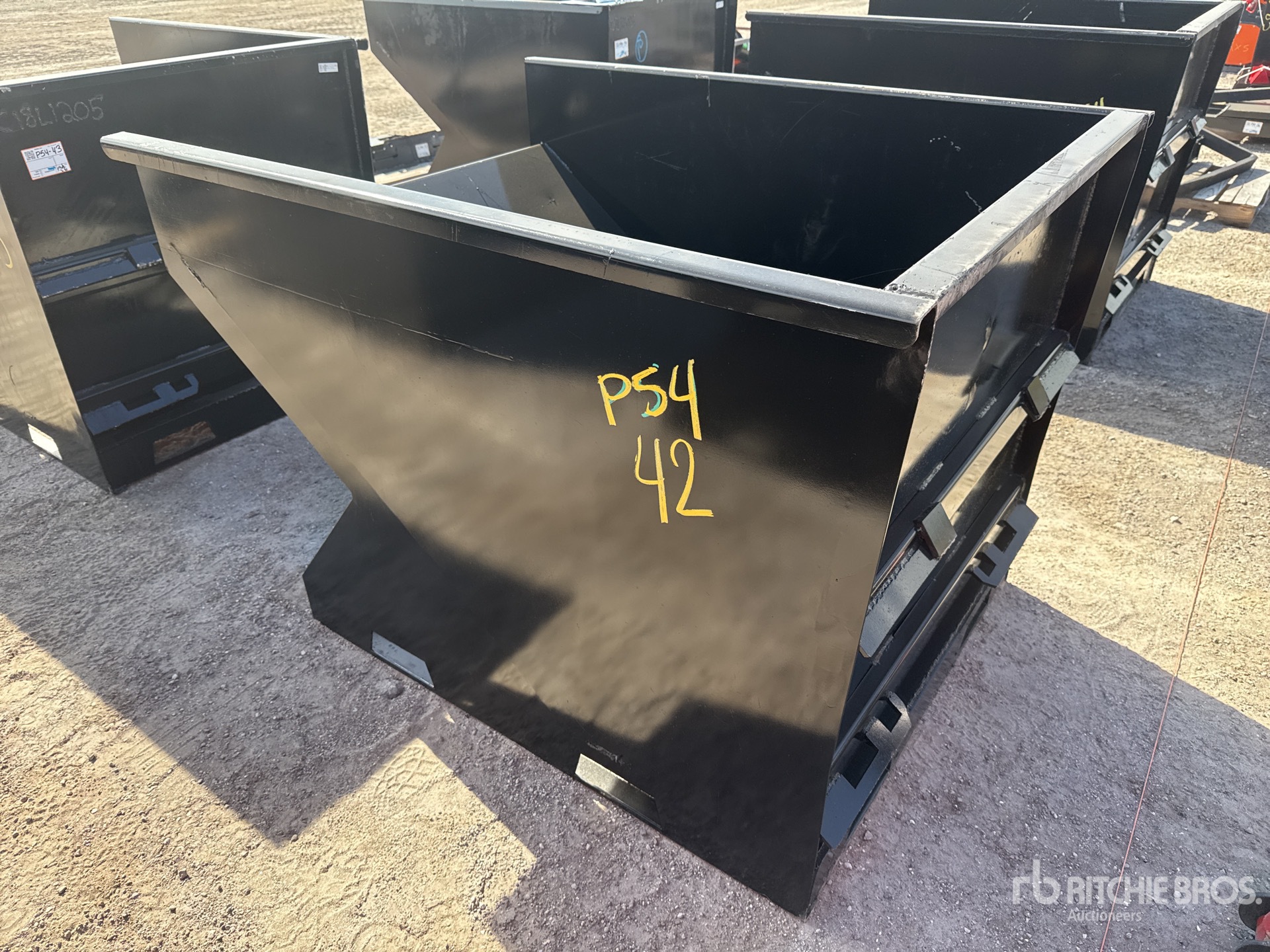 General Appearance with Foto, angolo posteriore sinistro