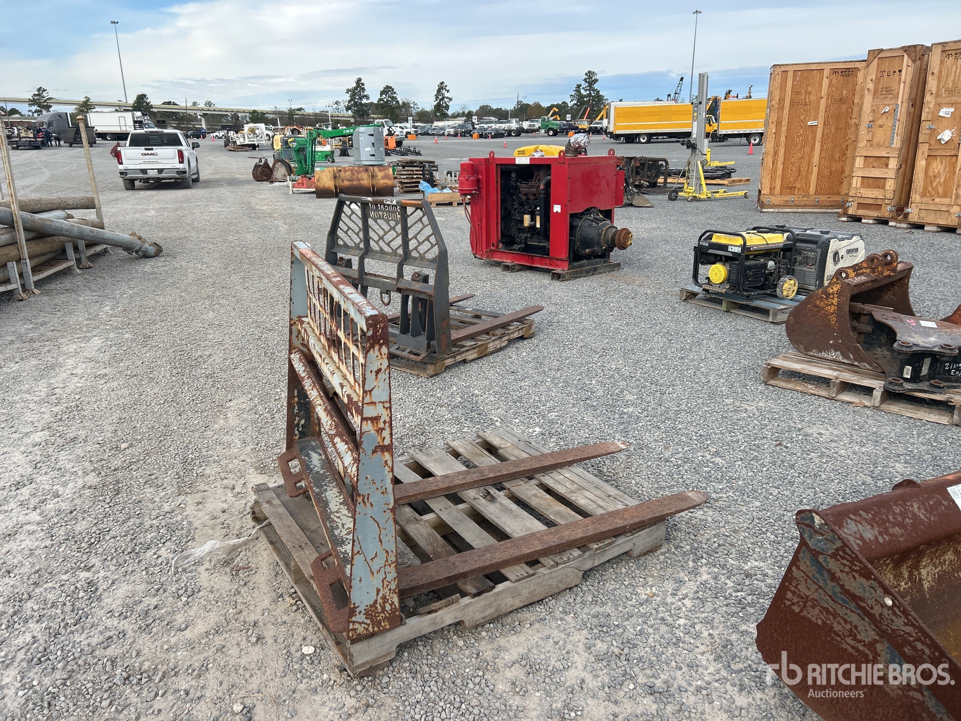 General Appearance with Foto, angolo anteriore sinistro