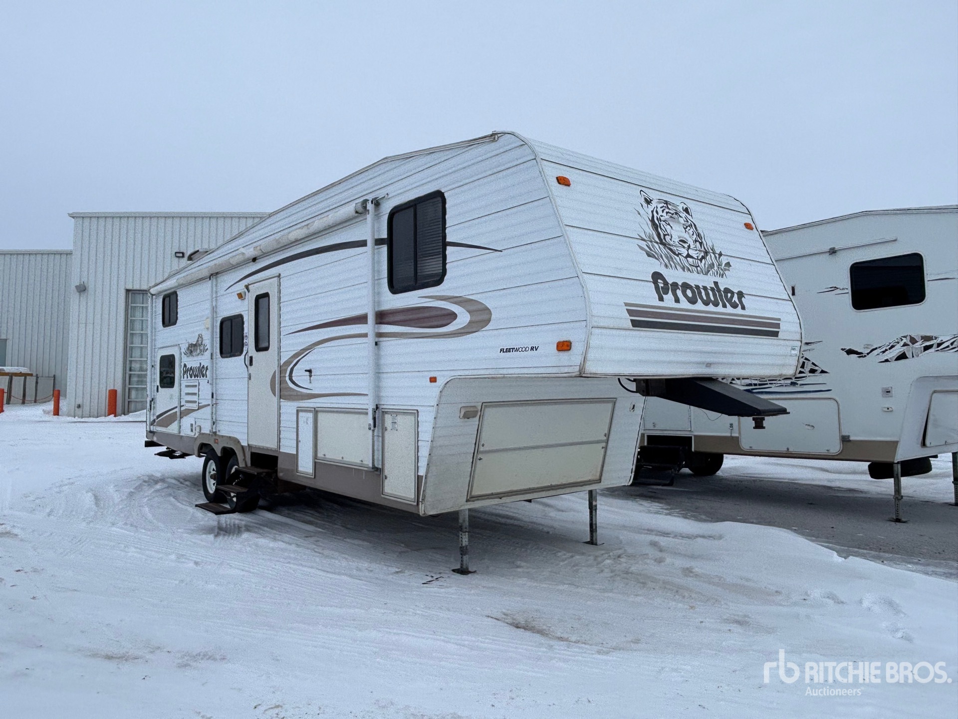 Aspect général with Image, coin avant droit