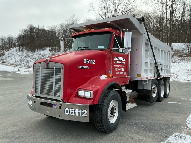 1999 Kenworth T800 8x4 Tri/A Dump Truck