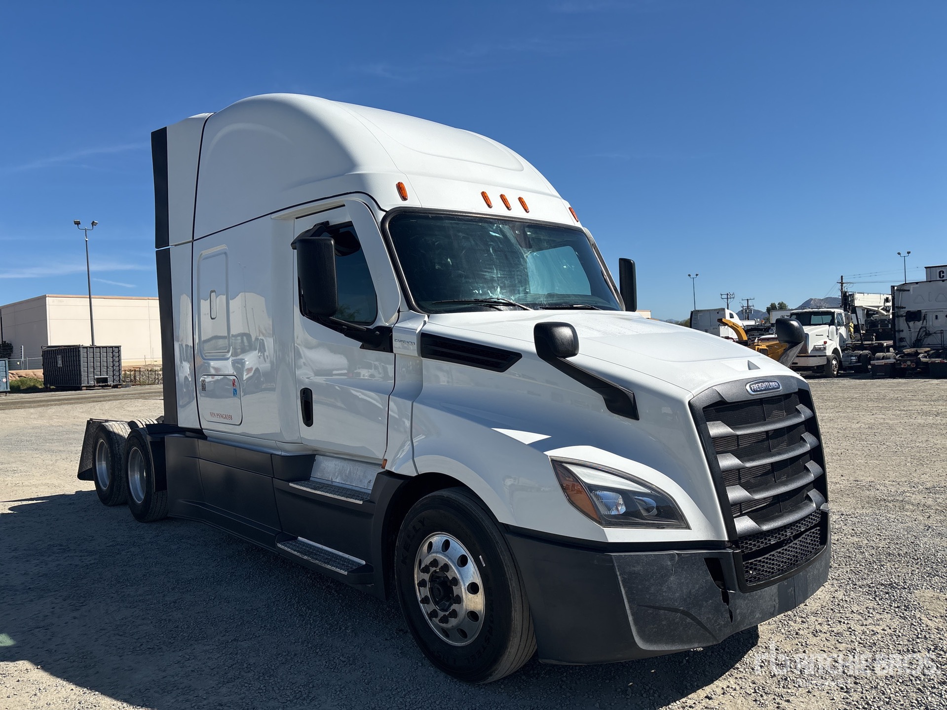 2023 Freightliner CASCADIA 126