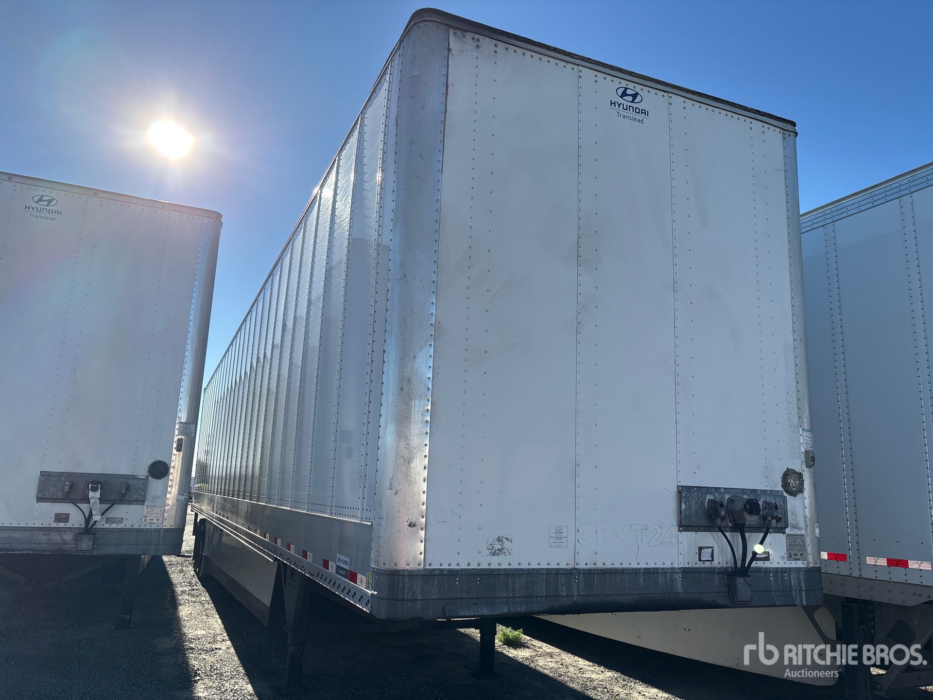 General Appearance with Foto, angolo anteriore destro