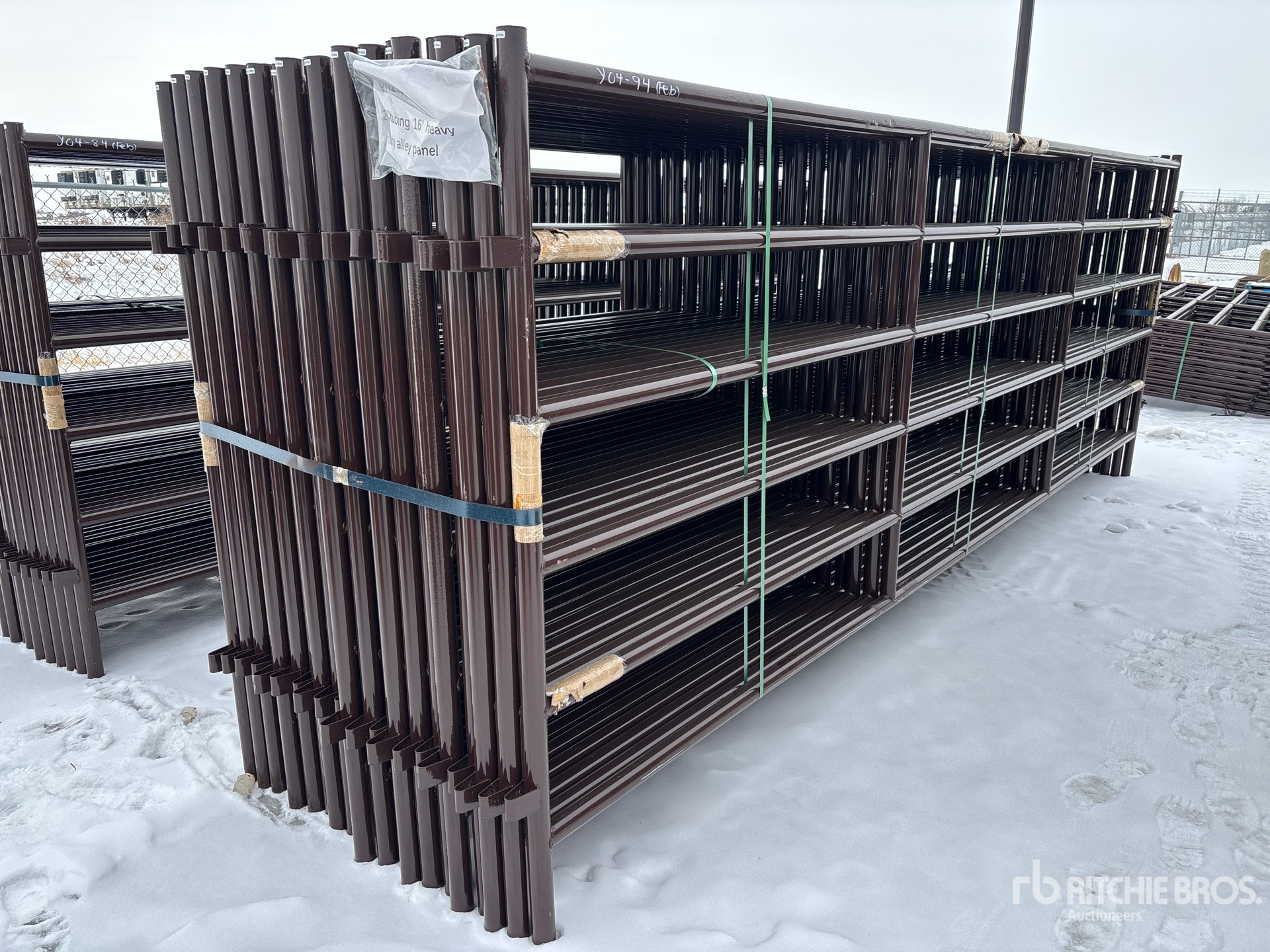 General Appearance with Foto, angolo anteriore sinistro