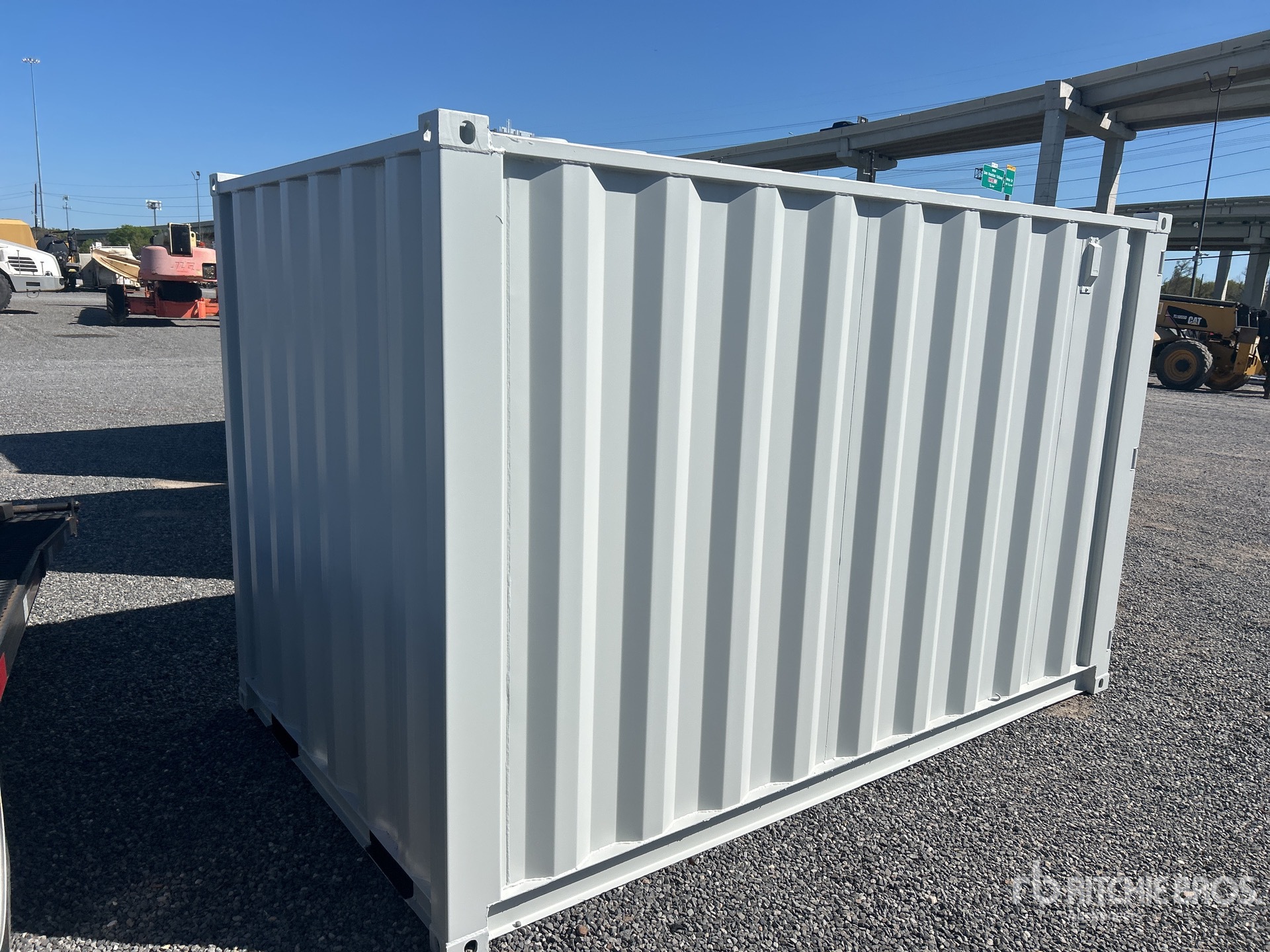 General Appearance with Foto, angolo anteriore sinistro