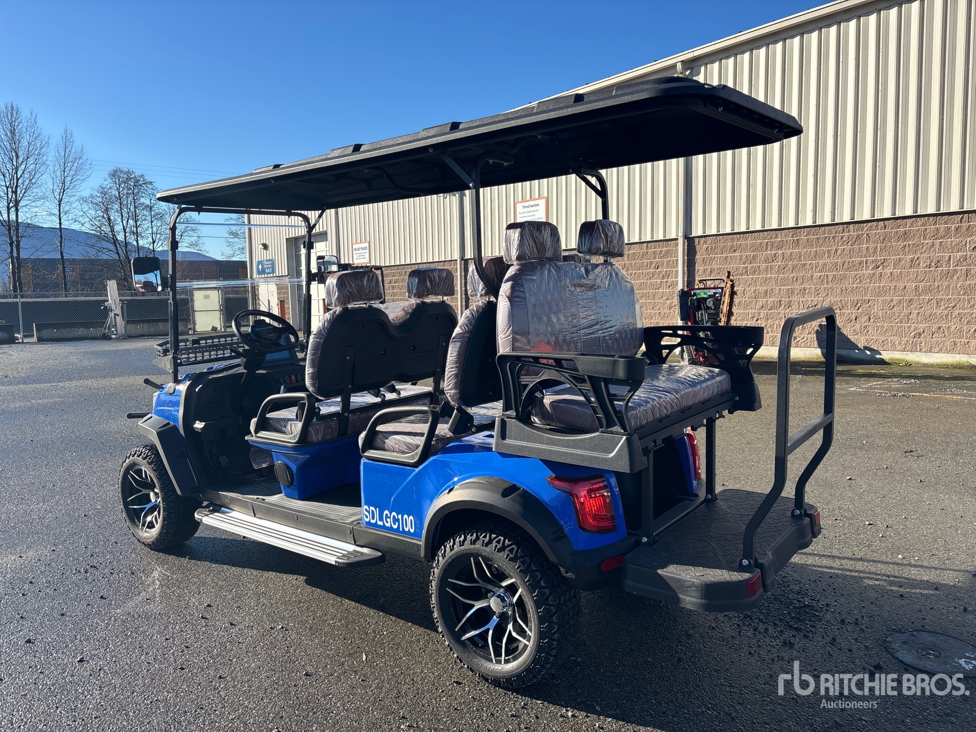 General Appearance with Picture, Left Rear Corner