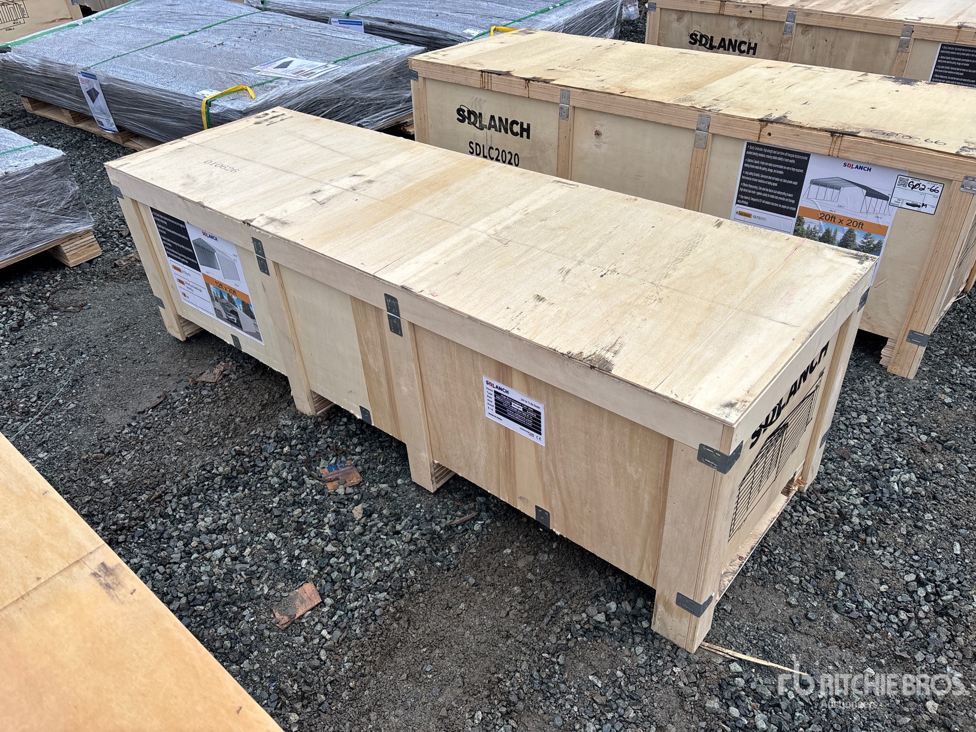 General Appearance with Picture, Left Front Corner