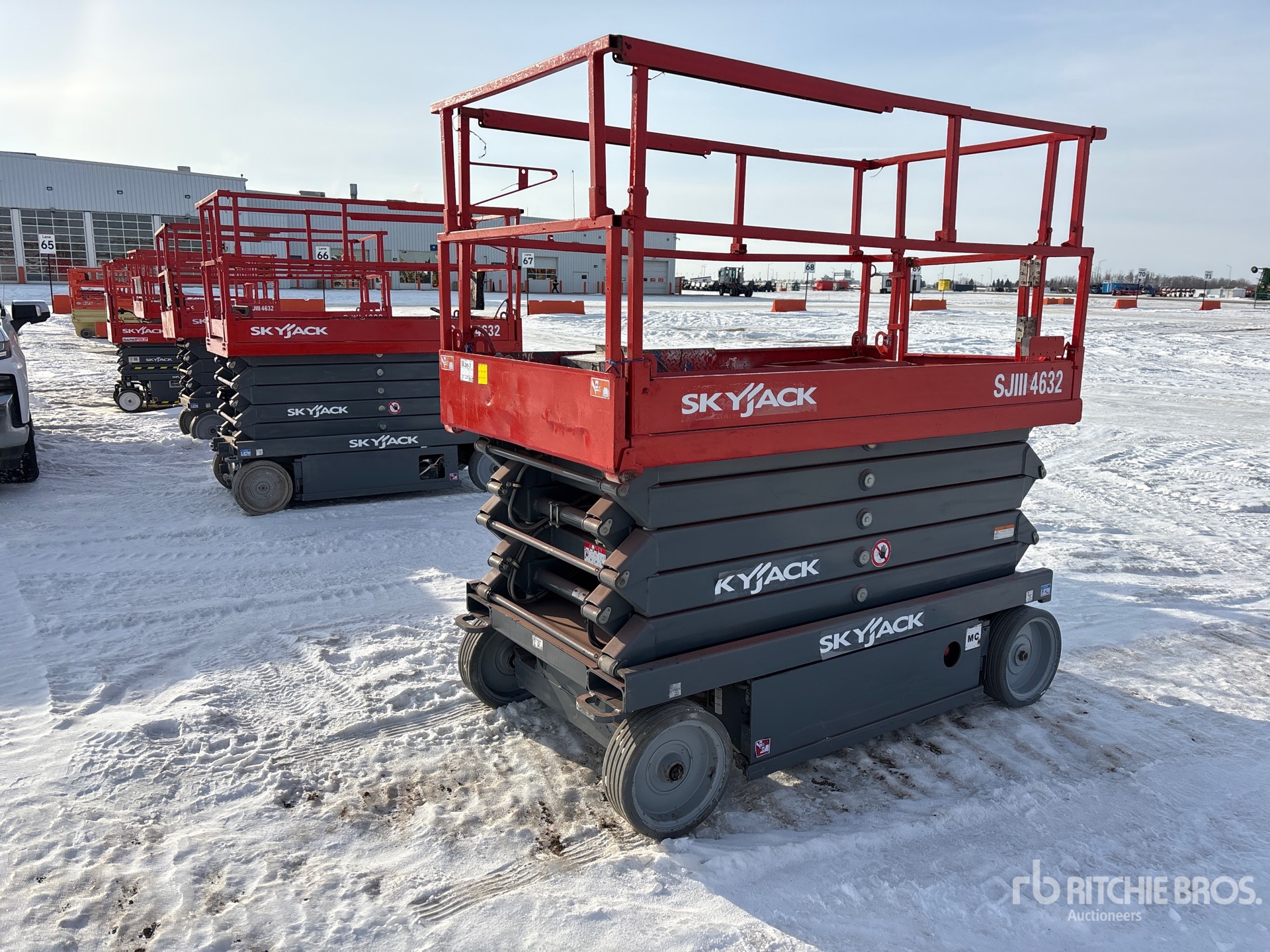 General Appearance with Foto, angolo anteriore sinistro