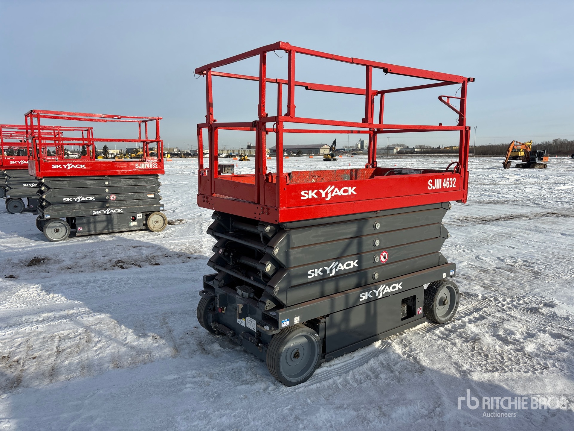 General Appearance with Foto, angolo anteriore sinistro