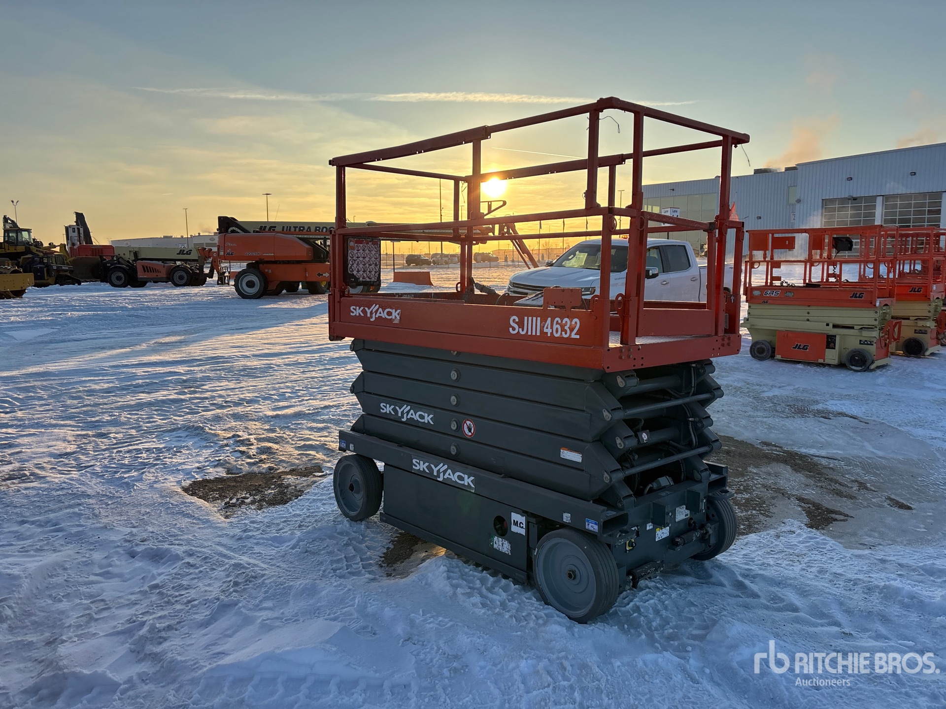 General Appearance with Foto, angolo posteriore sinistro