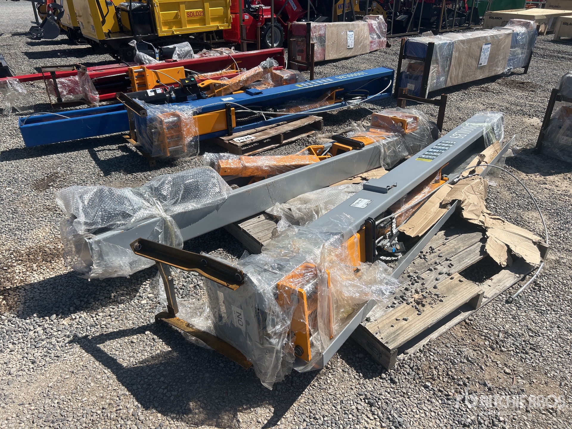 General Appearance with Foto, angolo anteriore sinistro