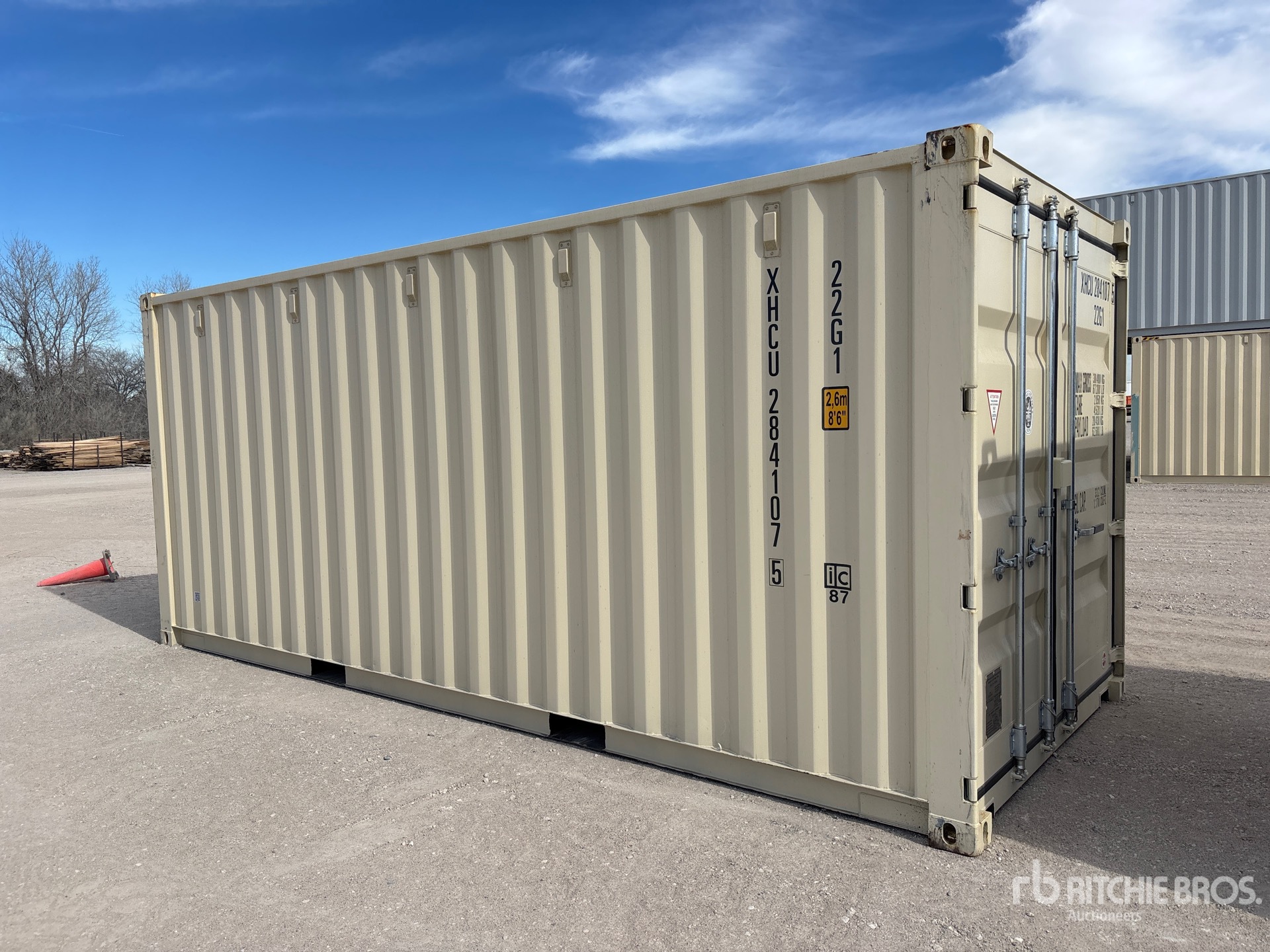 General Appearance with Picture, Right Front Corner