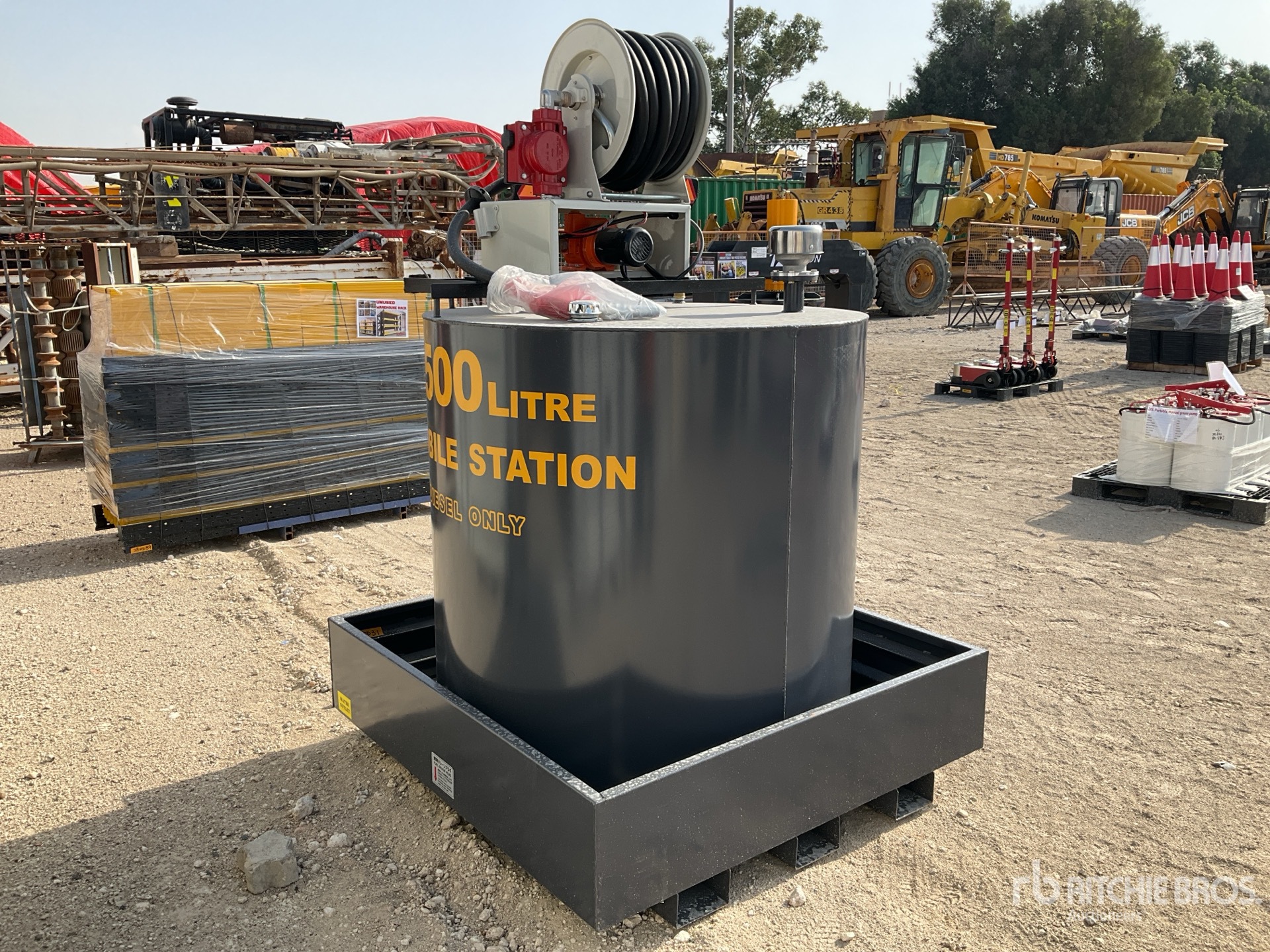 General Appearance with Bild, Ecke hinten links