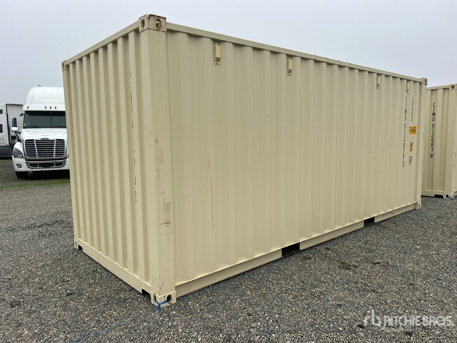 General Appearance with Foto, angolo anteriore sinistro