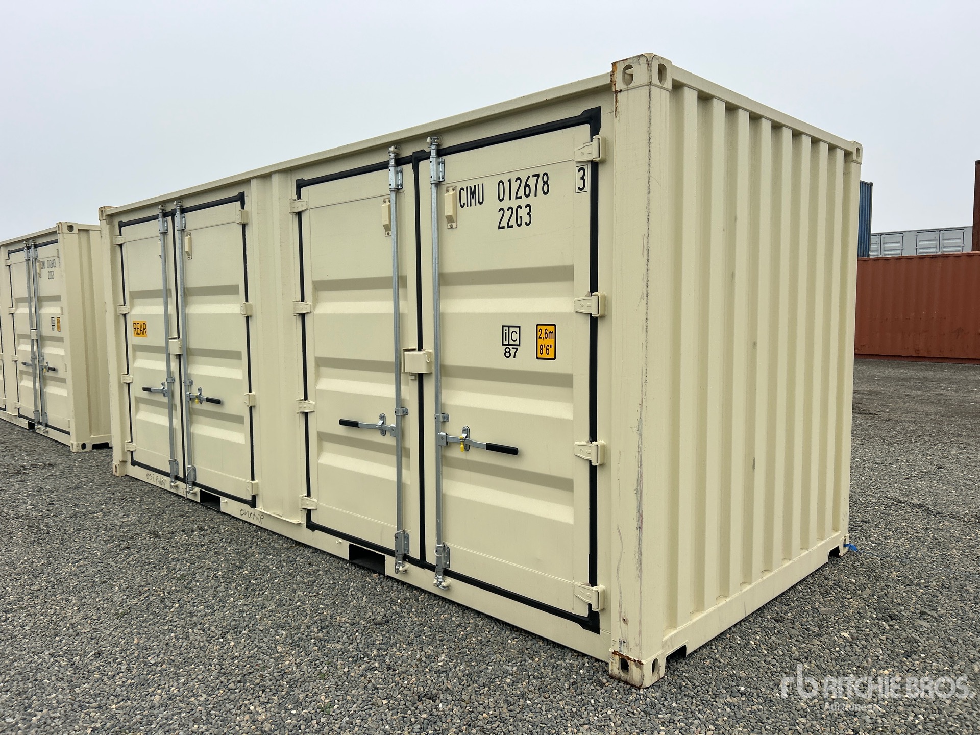 General Appearance with Foto, angolo posteriore sinistro