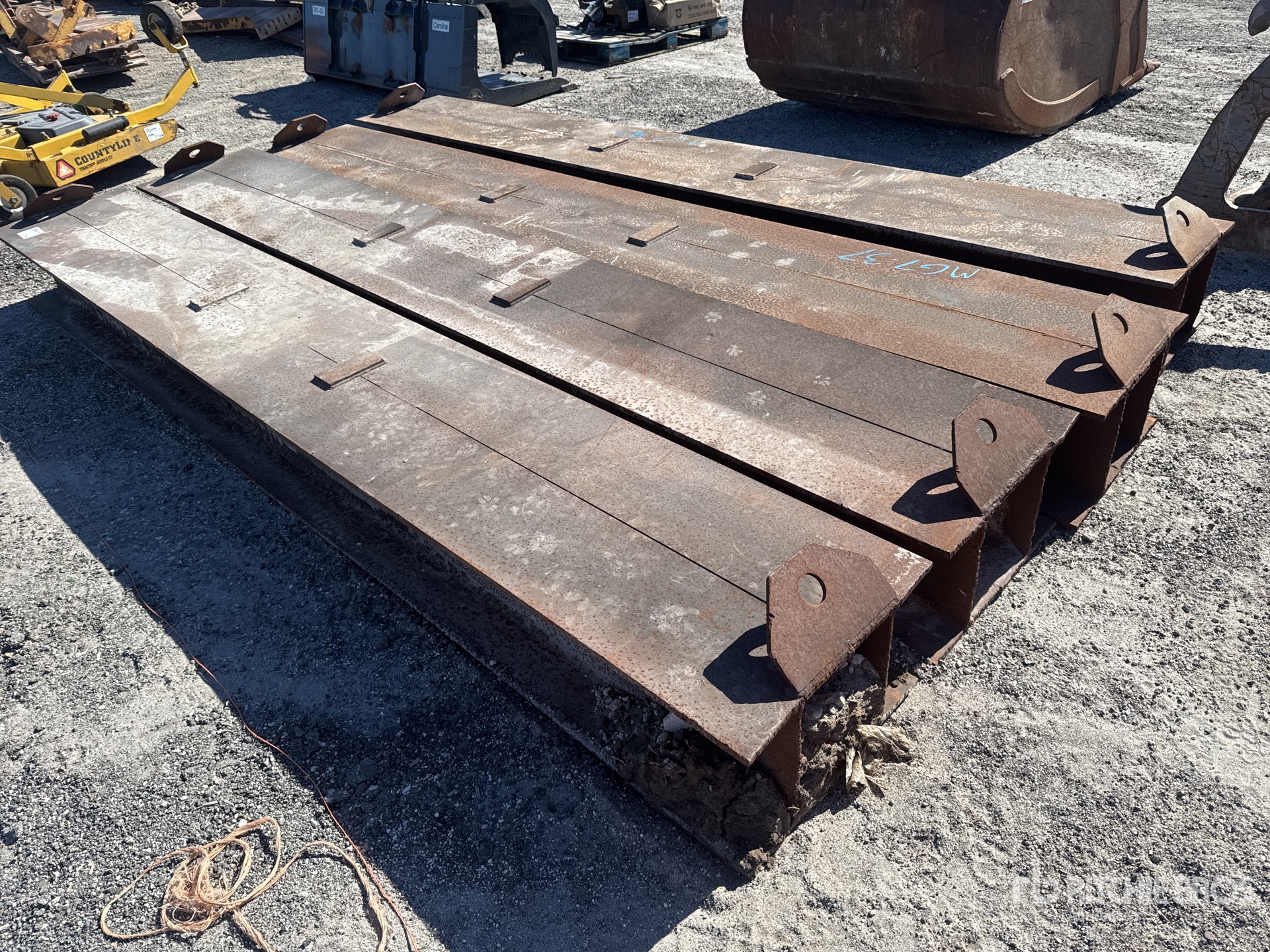 General Appearance with Image, coin avant gauche