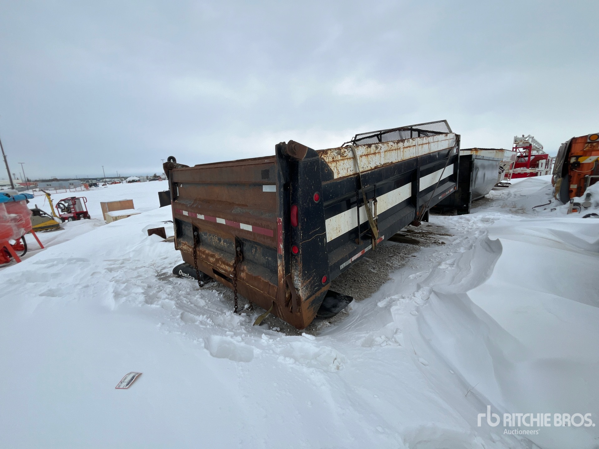 Aspect général with Image, coin arrière droit