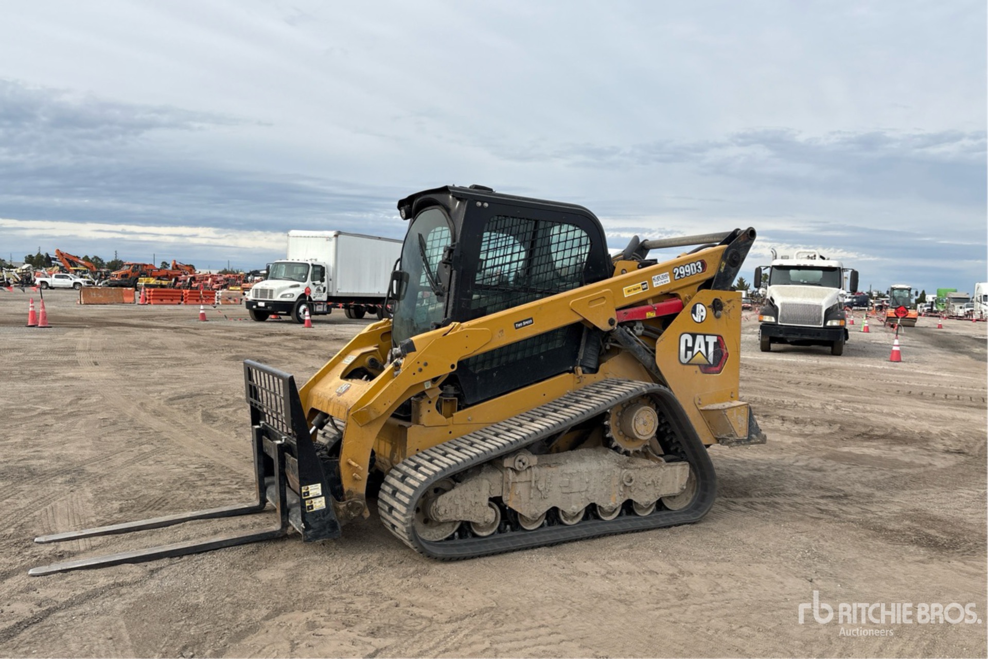 General Appearance with Foto, angolo anteriore sinistro