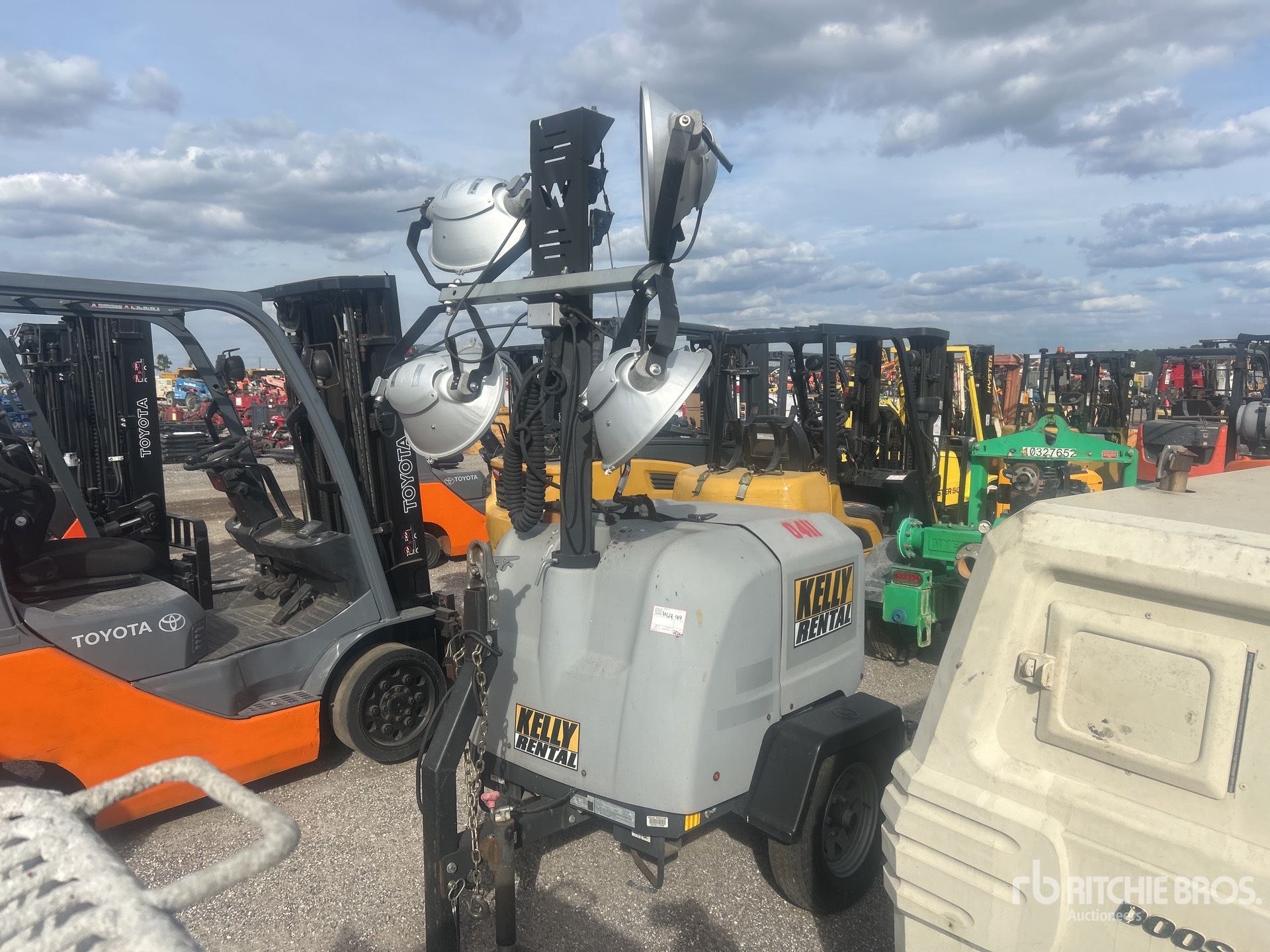 General Appearance with Featured Photo