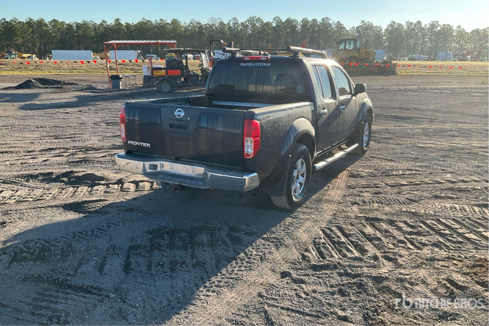 General Appearance with Foto, angolo anteriore sinistro