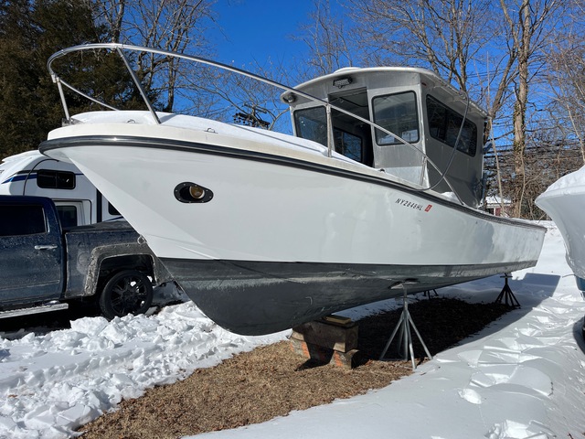 1981 Master Marine 28 ft Bay Boat (Inoperable) 1981 Master Marine 28 ft Bay Boat (Inoperable)