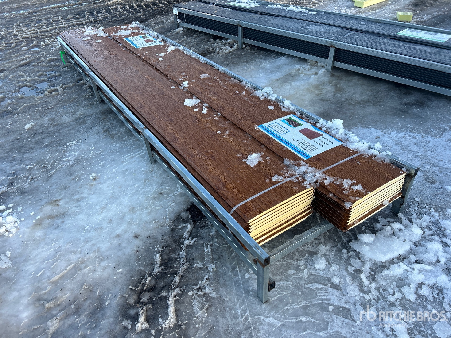 General Appearance with Foto, angolo anteriore sinistro