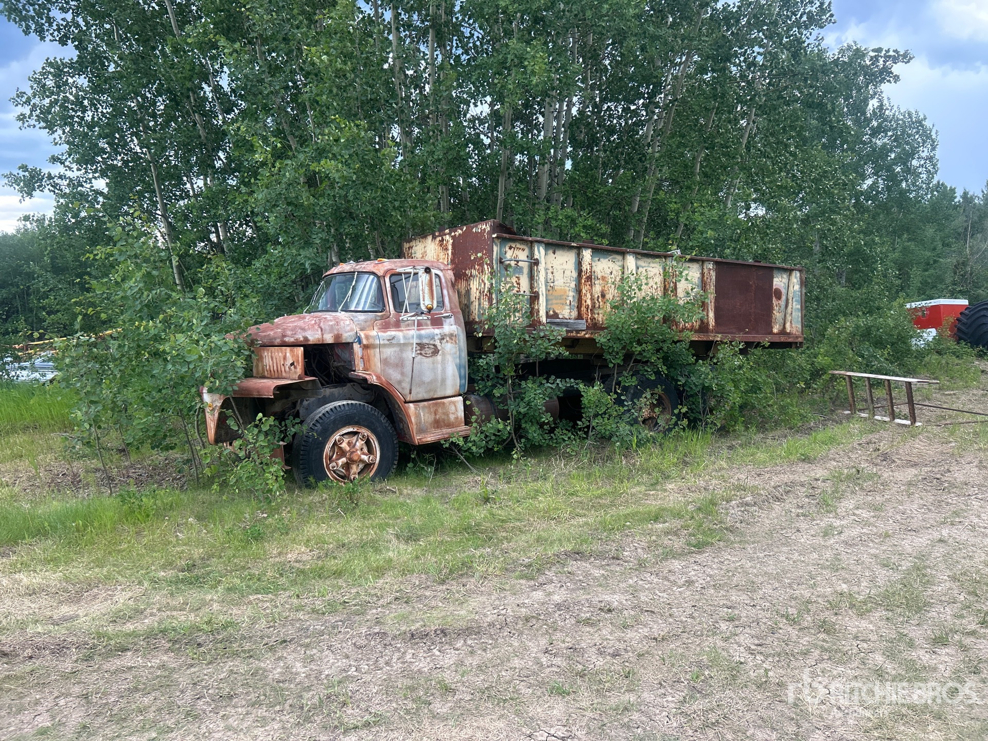 Photo of a 1969 Dodge CT800