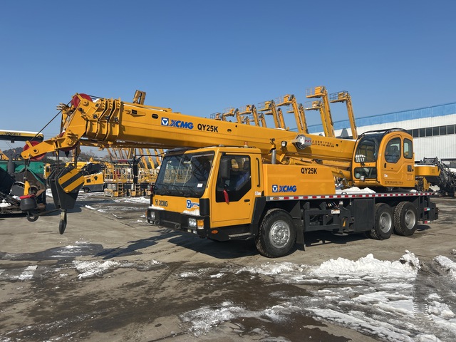 2007 XCMG QY25K 25 ton 6x4 Hydraulic Truck Crane