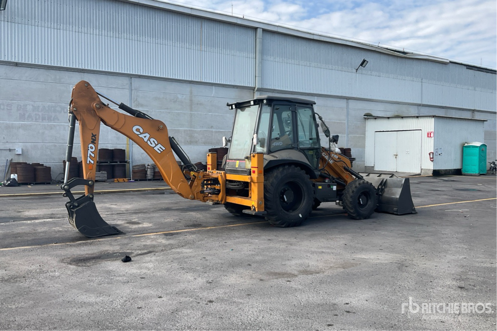 General Appearance with Imagen: esquina trasera derecha