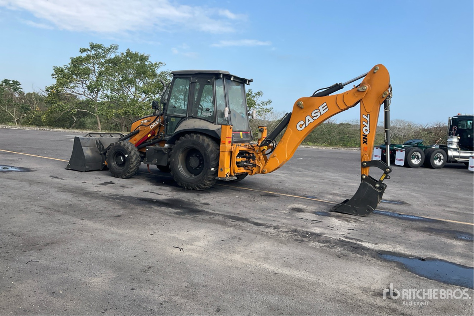 General Appearance with Imagen: esquina trasera izquierda