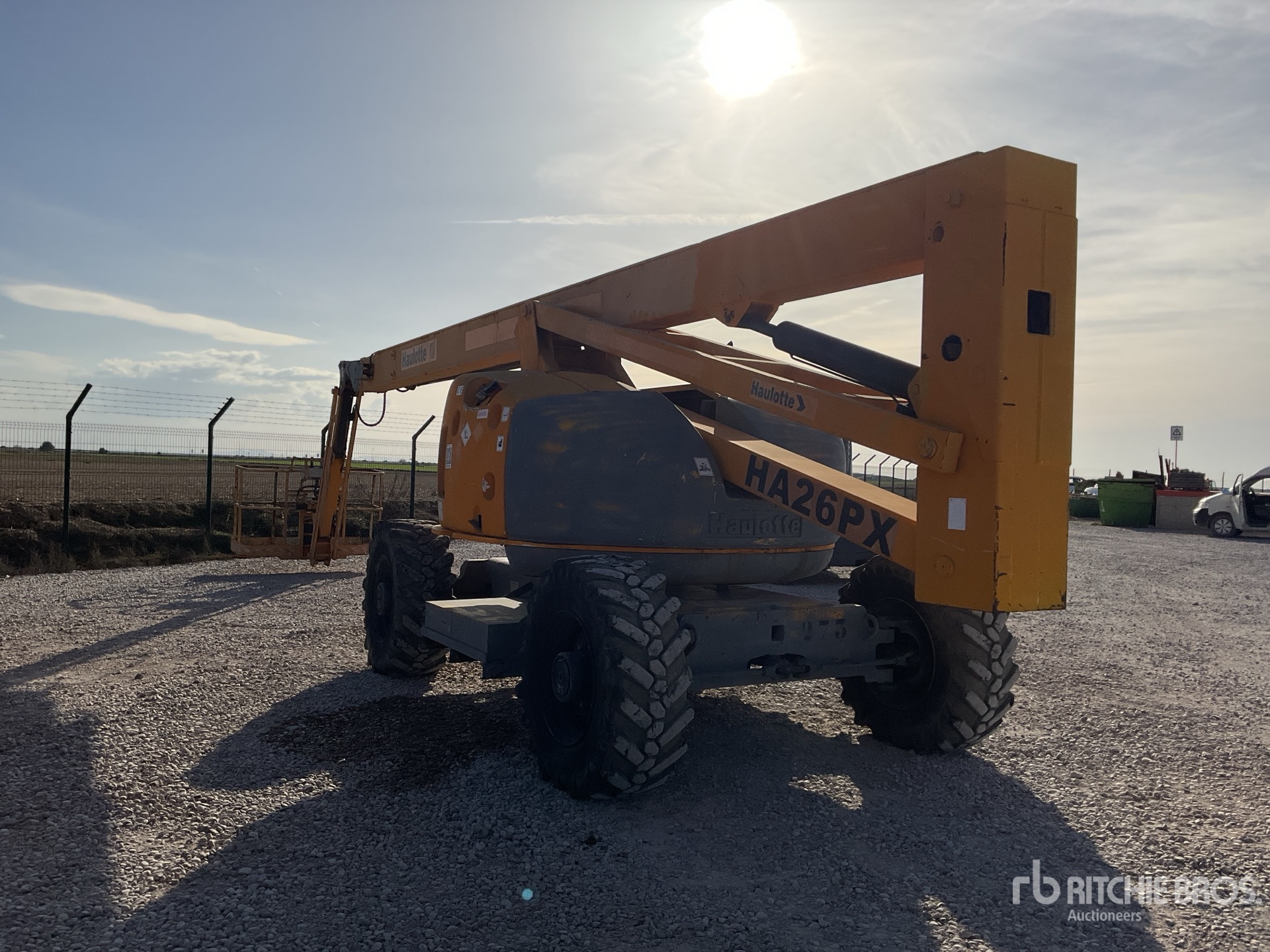 General Appearance with Picture, Right Front Corner